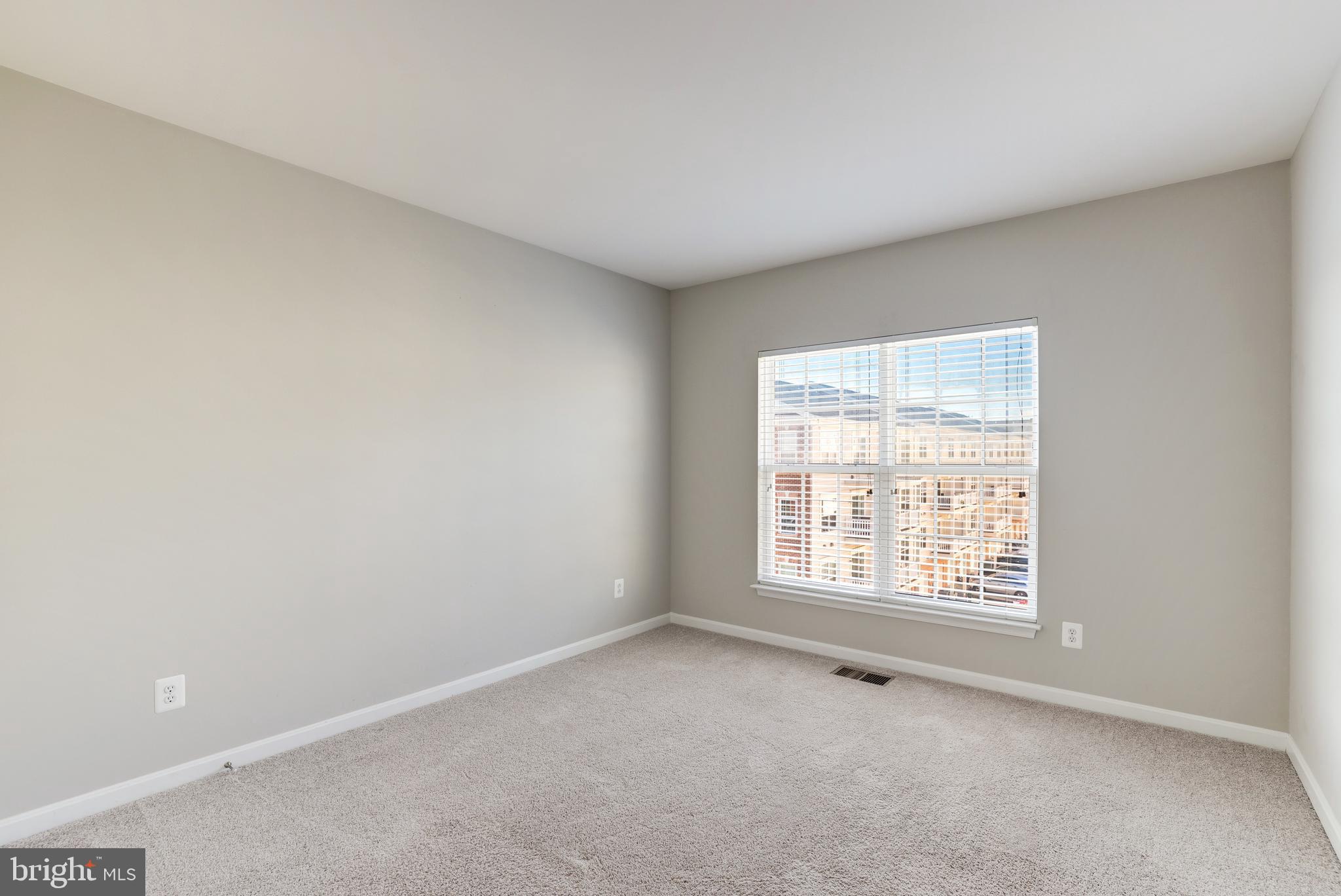 RESIDENCES AT BRAMBLETON - Residential Lease