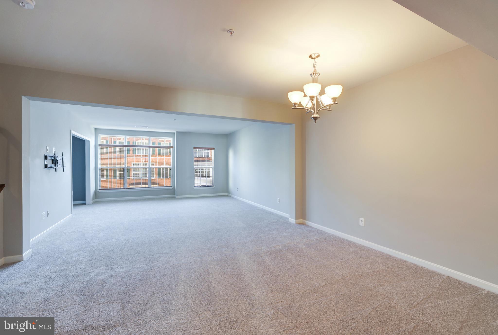 RESIDENCES AT BRAMBLETON - Residential Lease