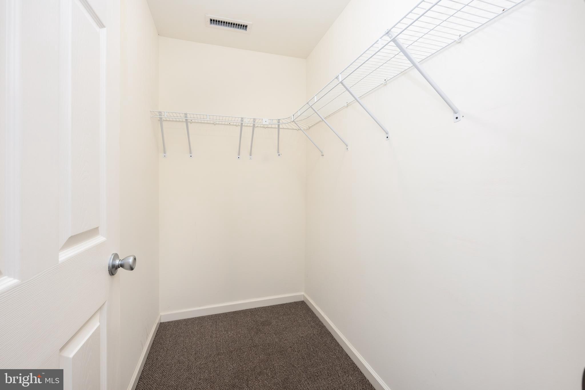 CRISIFIELD - Residential