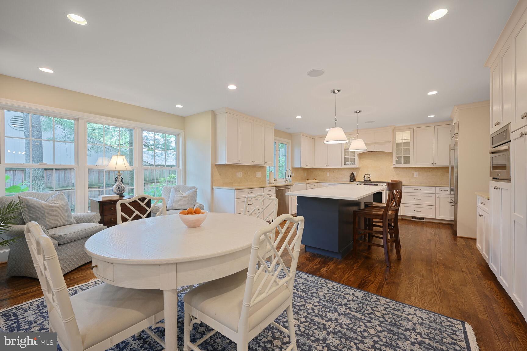 BRADLEY HILLS - Residential