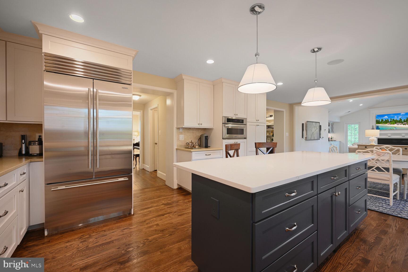 BRADLEY HILLS - Residential