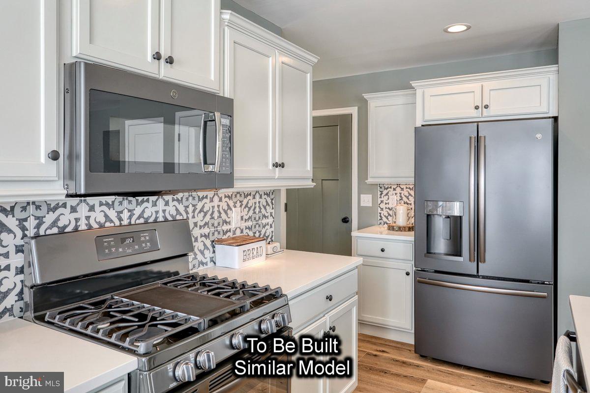 STONE MILL ESTATES - Residential