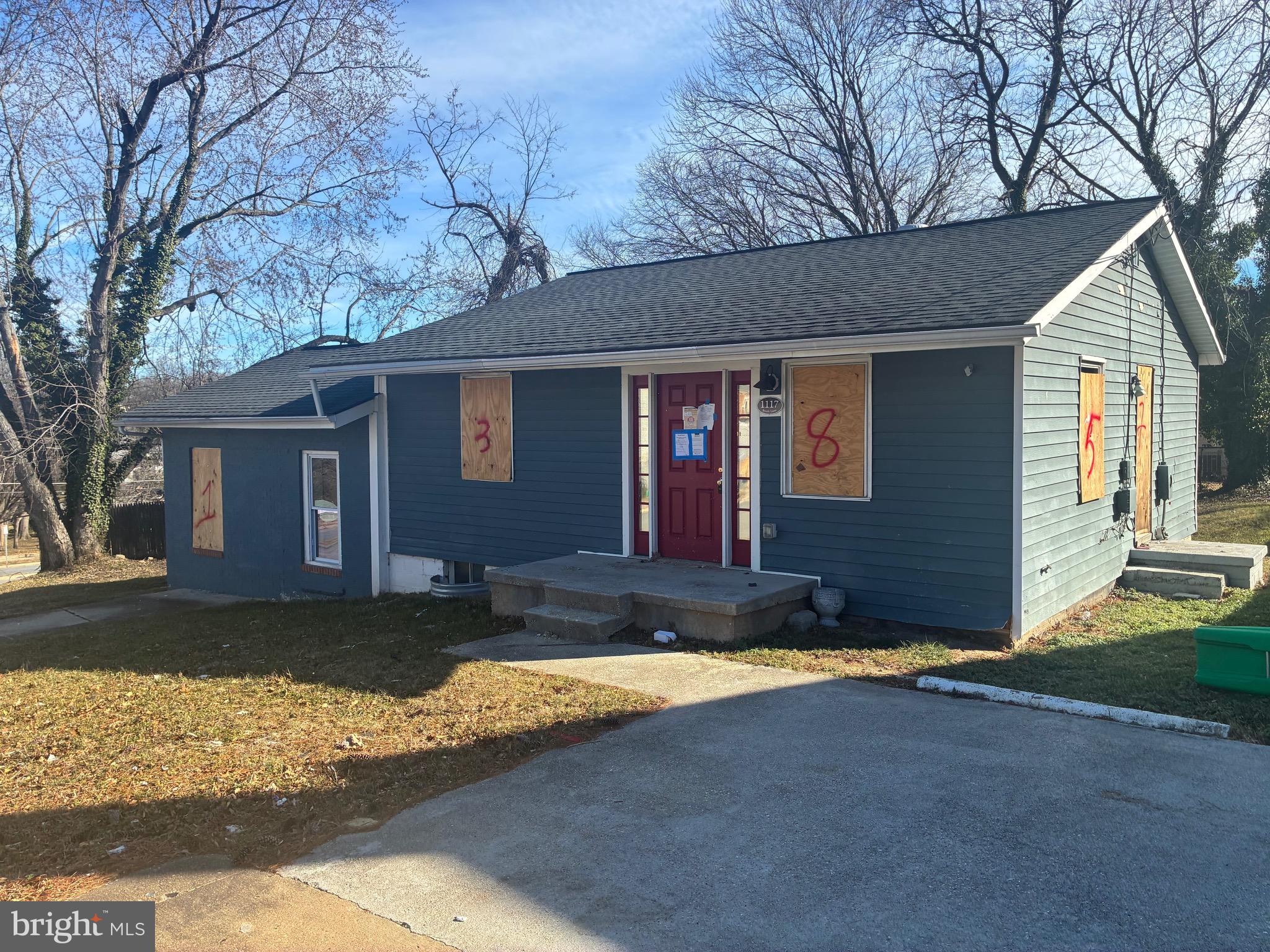 INVESTOR ALERT!! SFH in great location,  priced to sell but sold as-is. Great for fix and flip or hold as rental. Cash/Hard money.