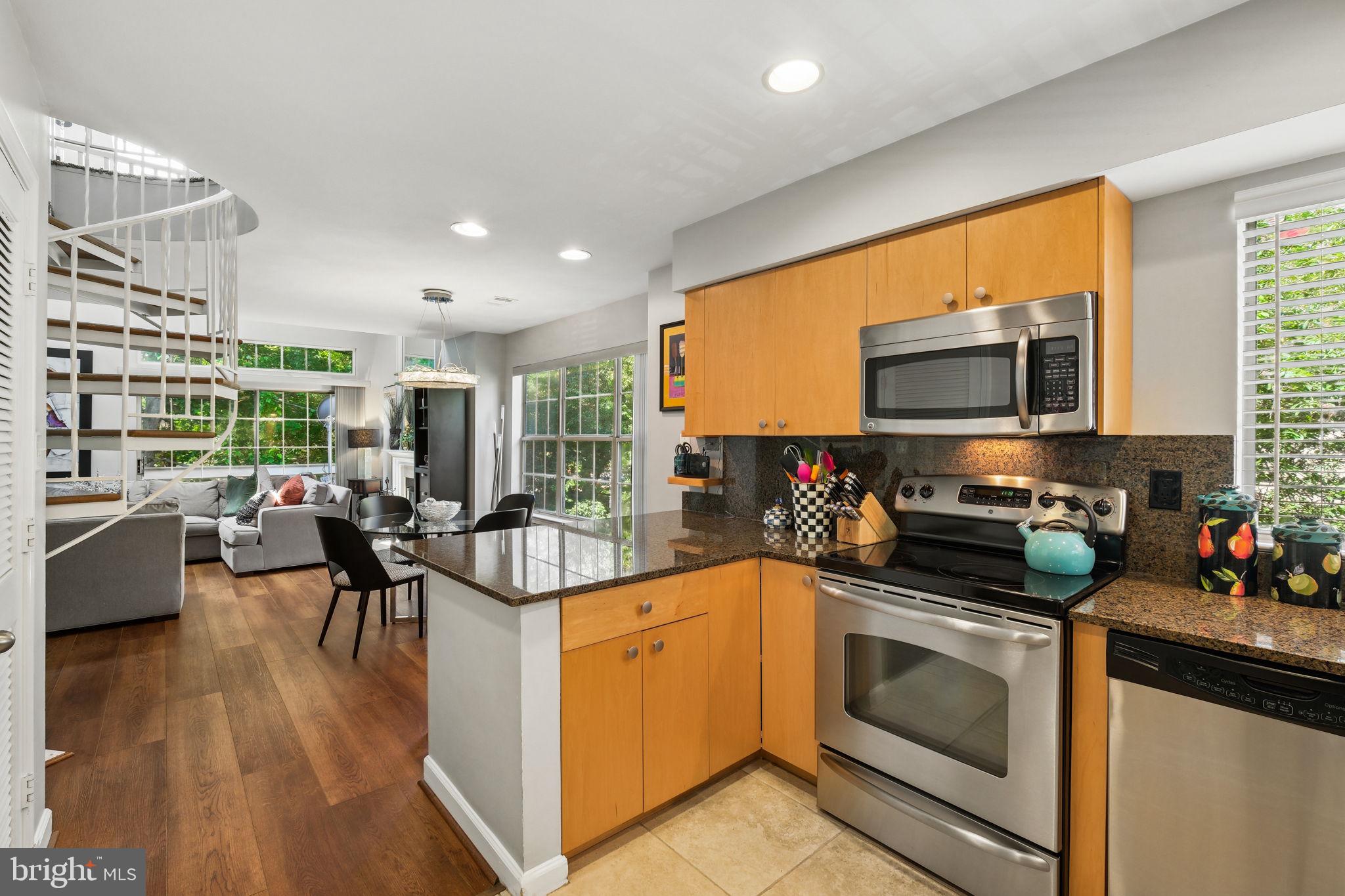 BENTLEY PLACE - Residential