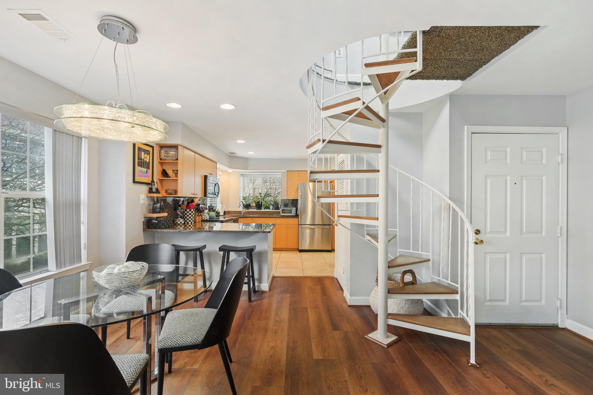 BENTLEY PLACE - Residential