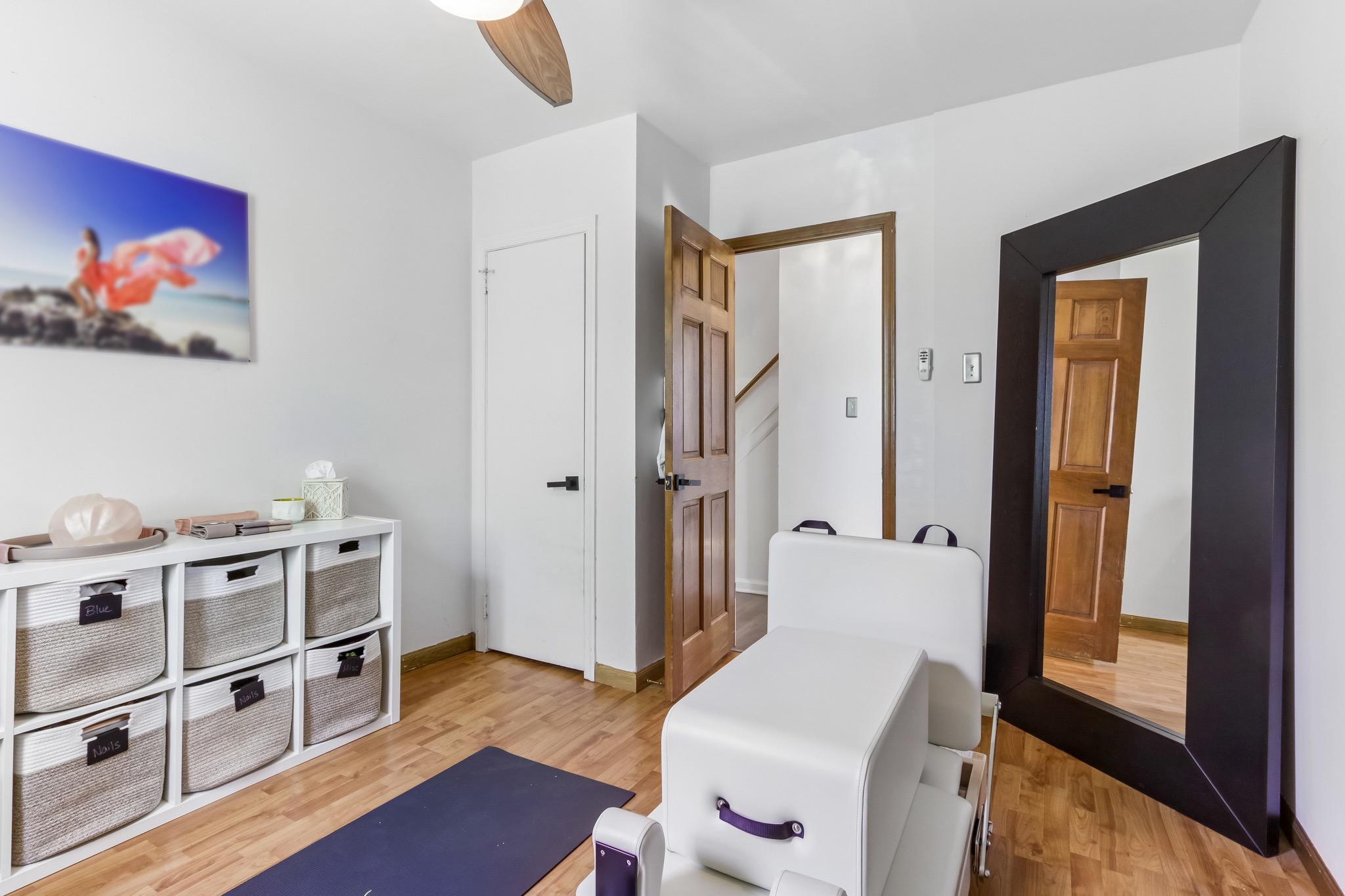 SOMERTON - Residential
