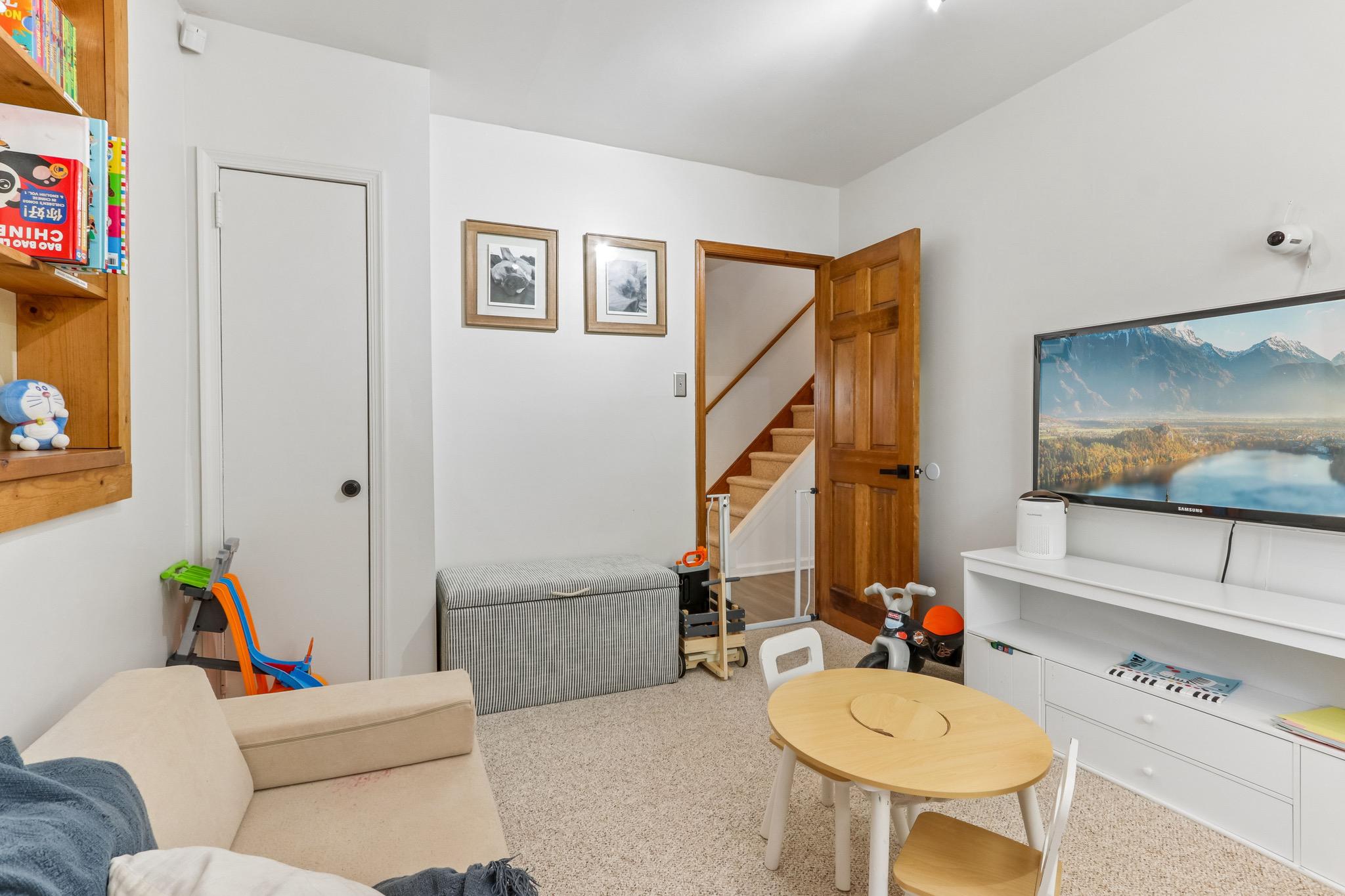 SOMERTON - Residential