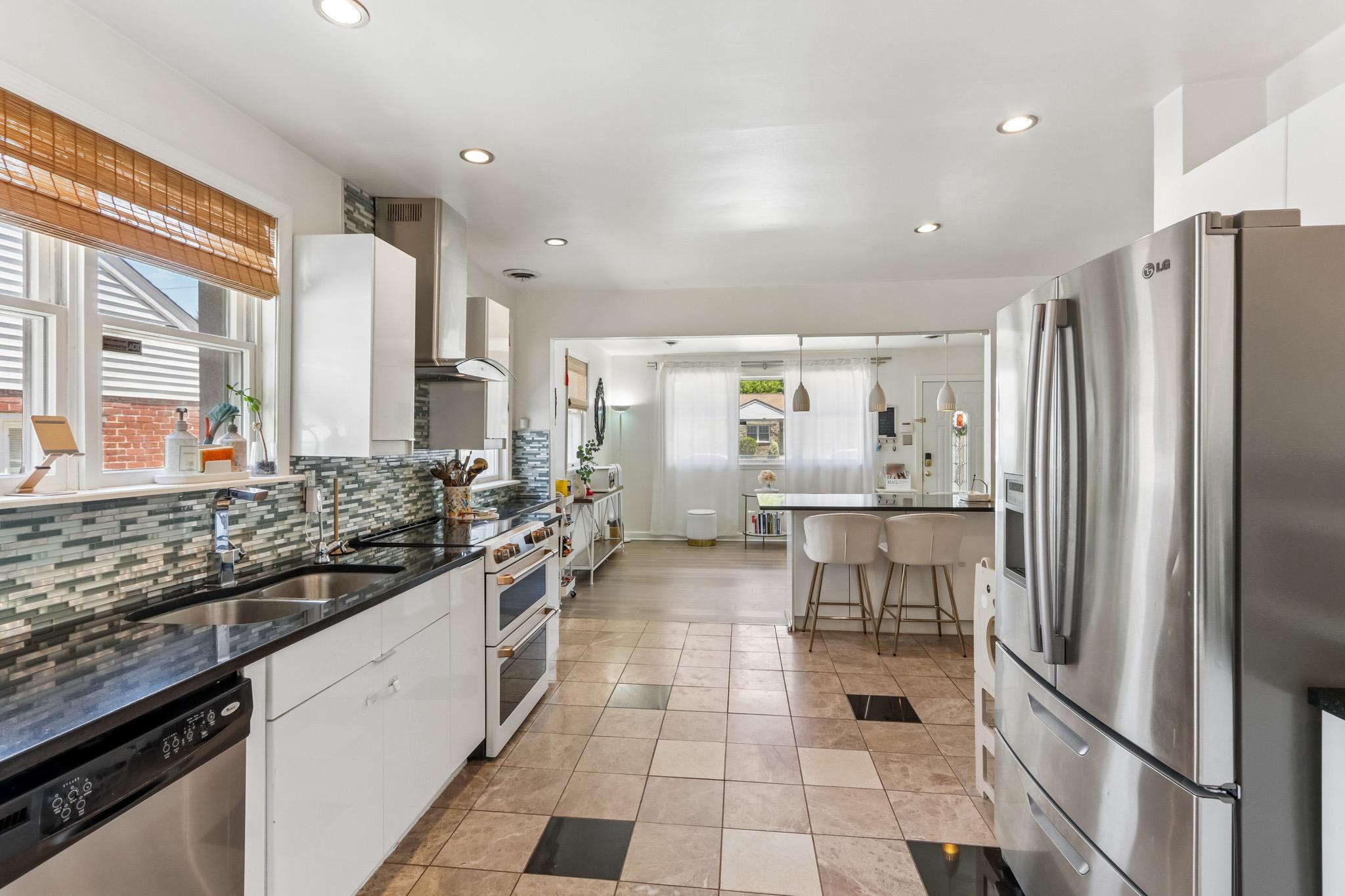 SOMERTON - Residential