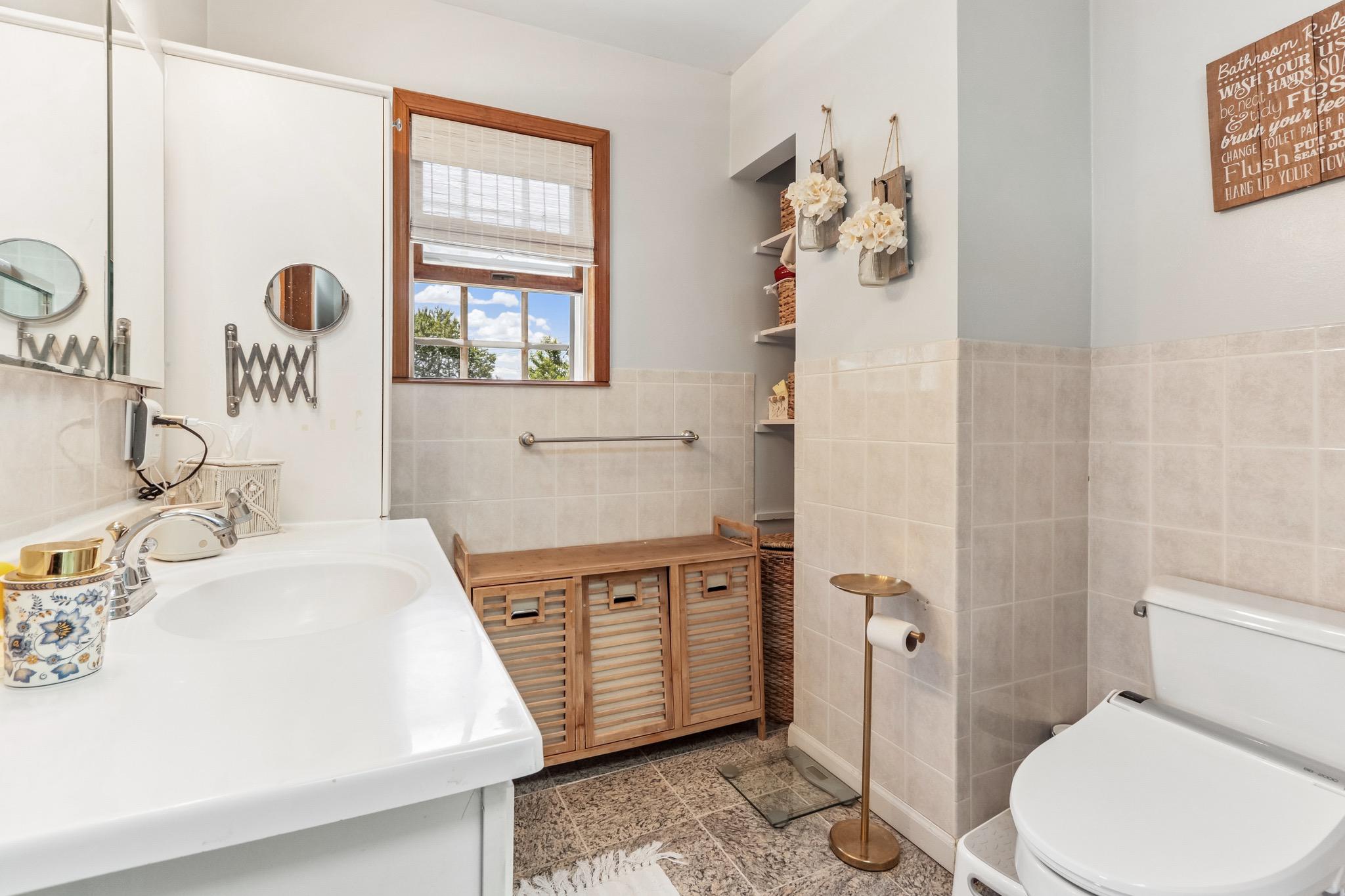 SOMERTON - Residential