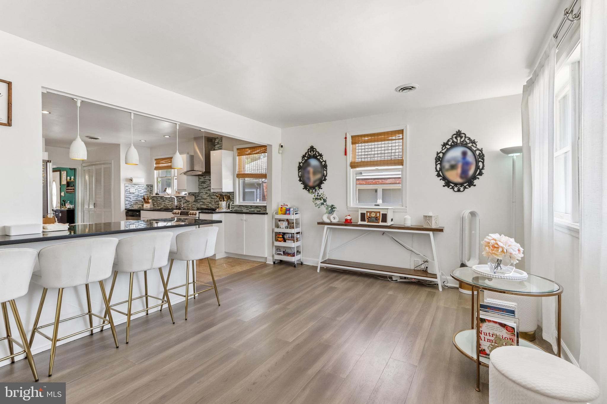 SOMERTON - Residential