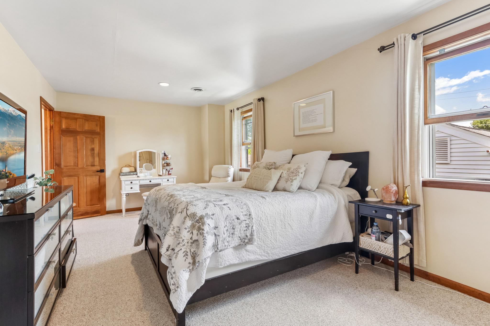 SOMERTON - Residential