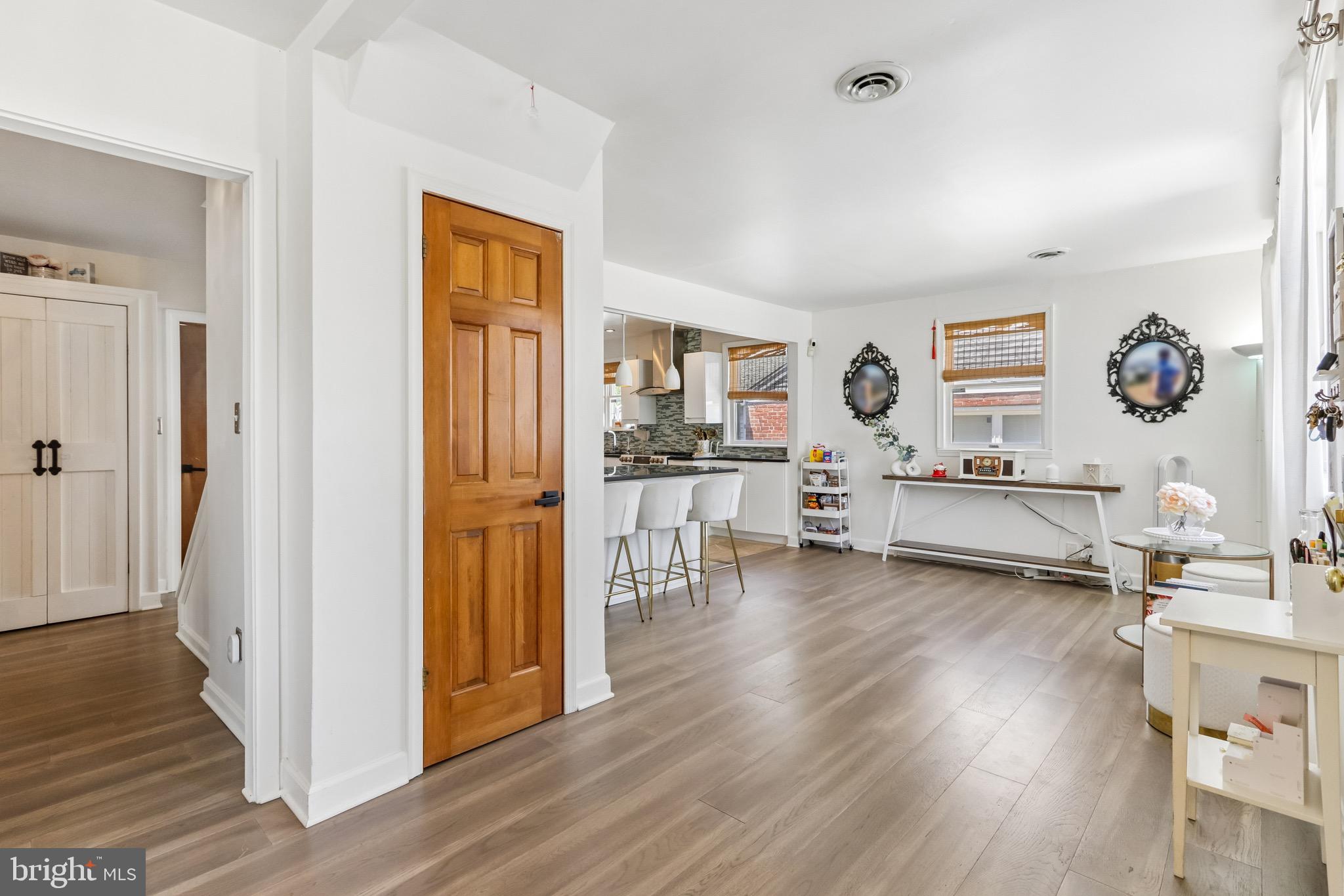 SOMERTON - Residential