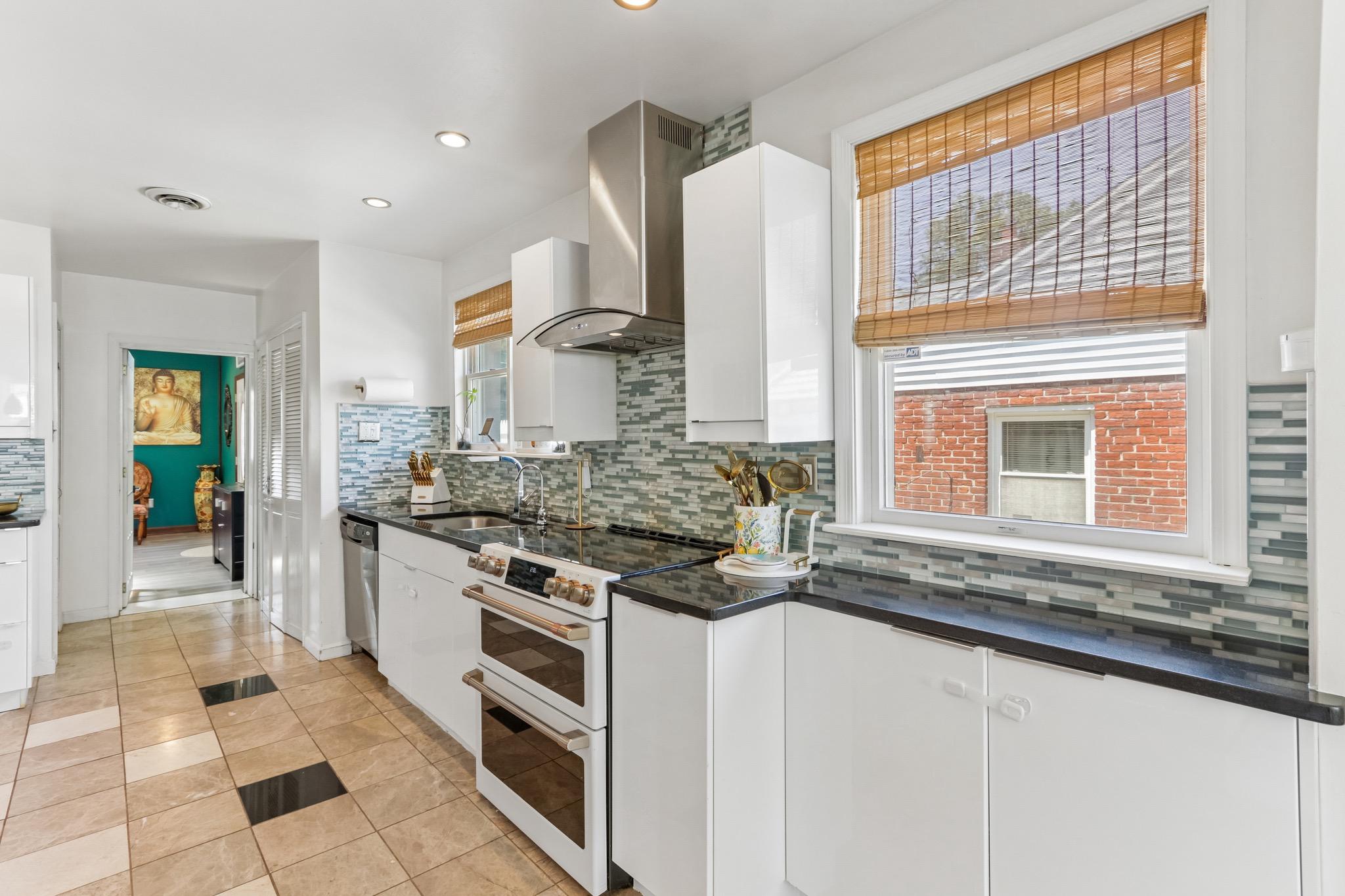 SOMERTON - Residential