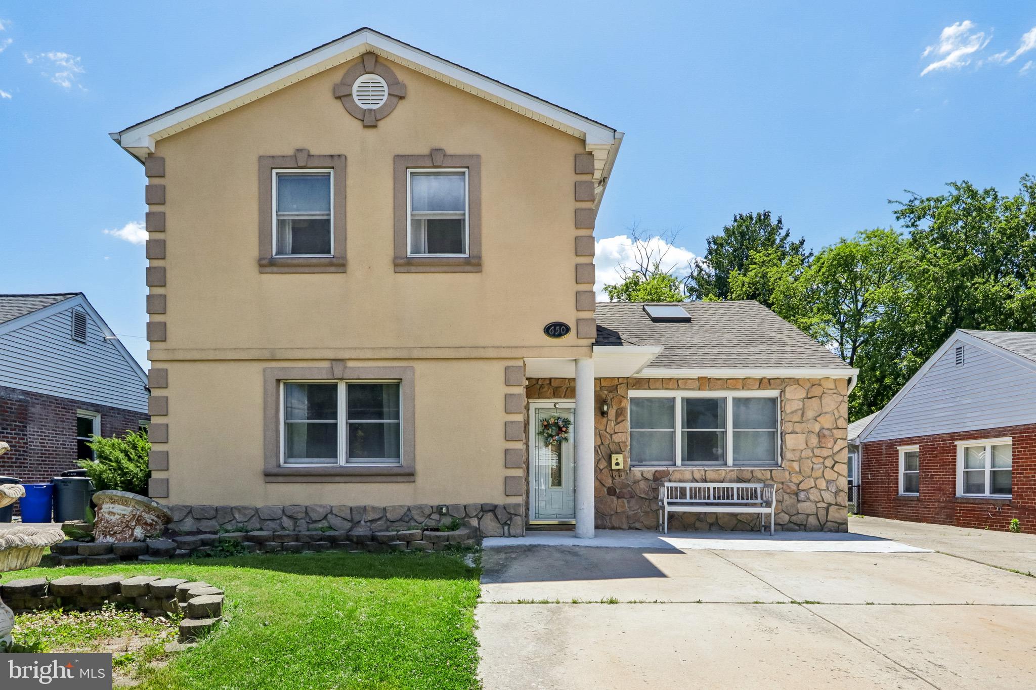 SOMERTON - Residential