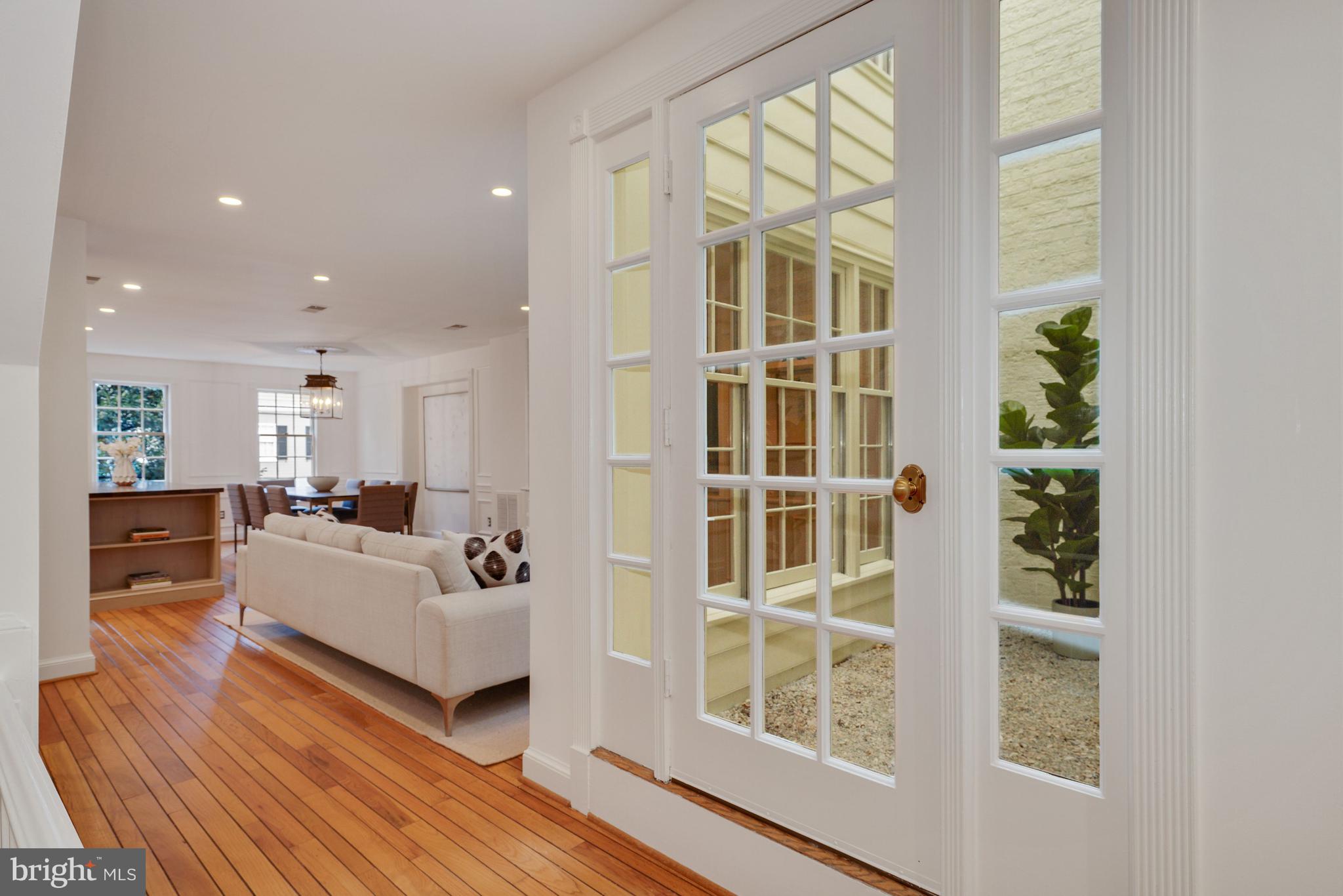 GEORGETOWN - Residential