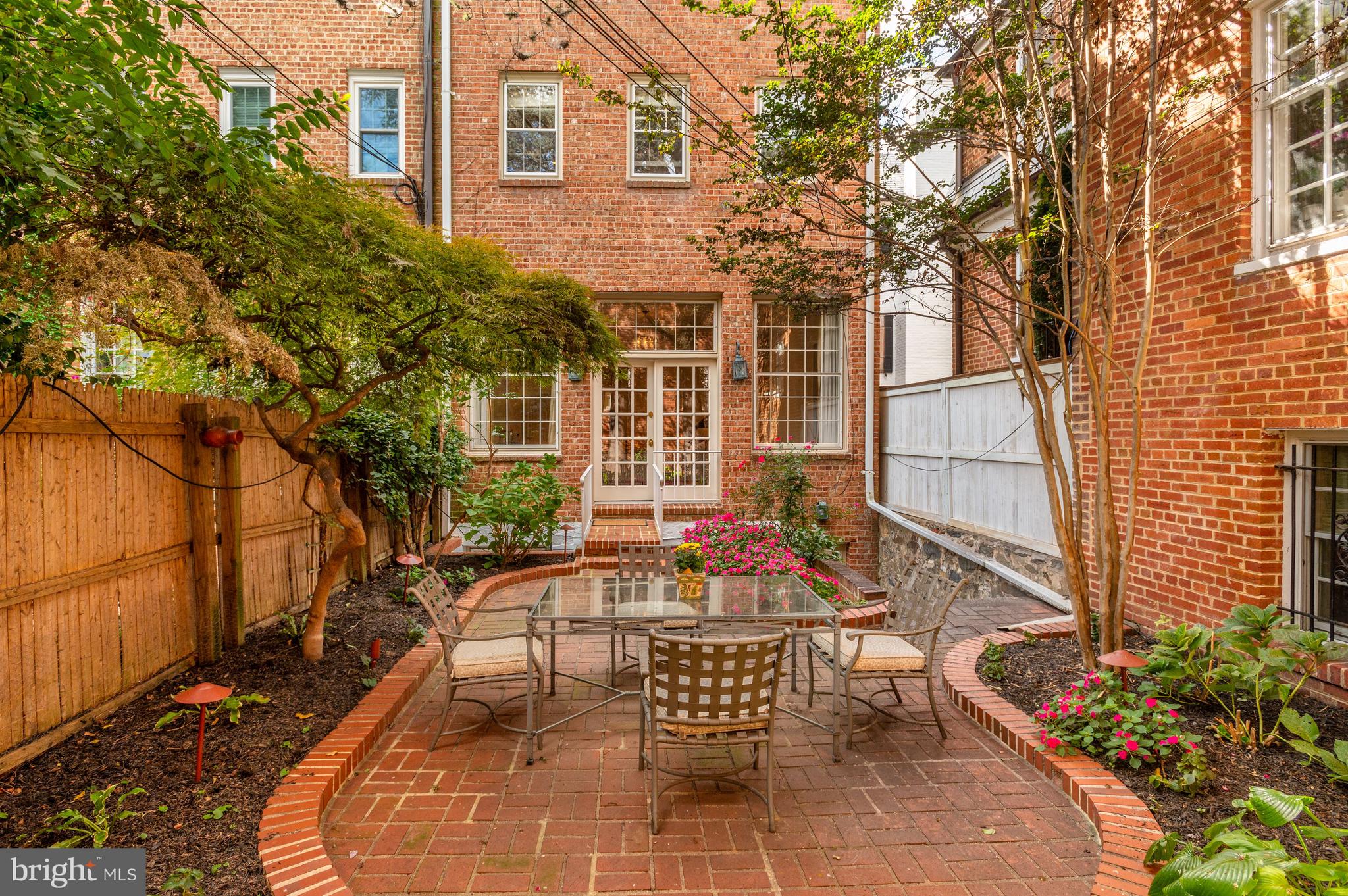 GEORGETOWN - Residential