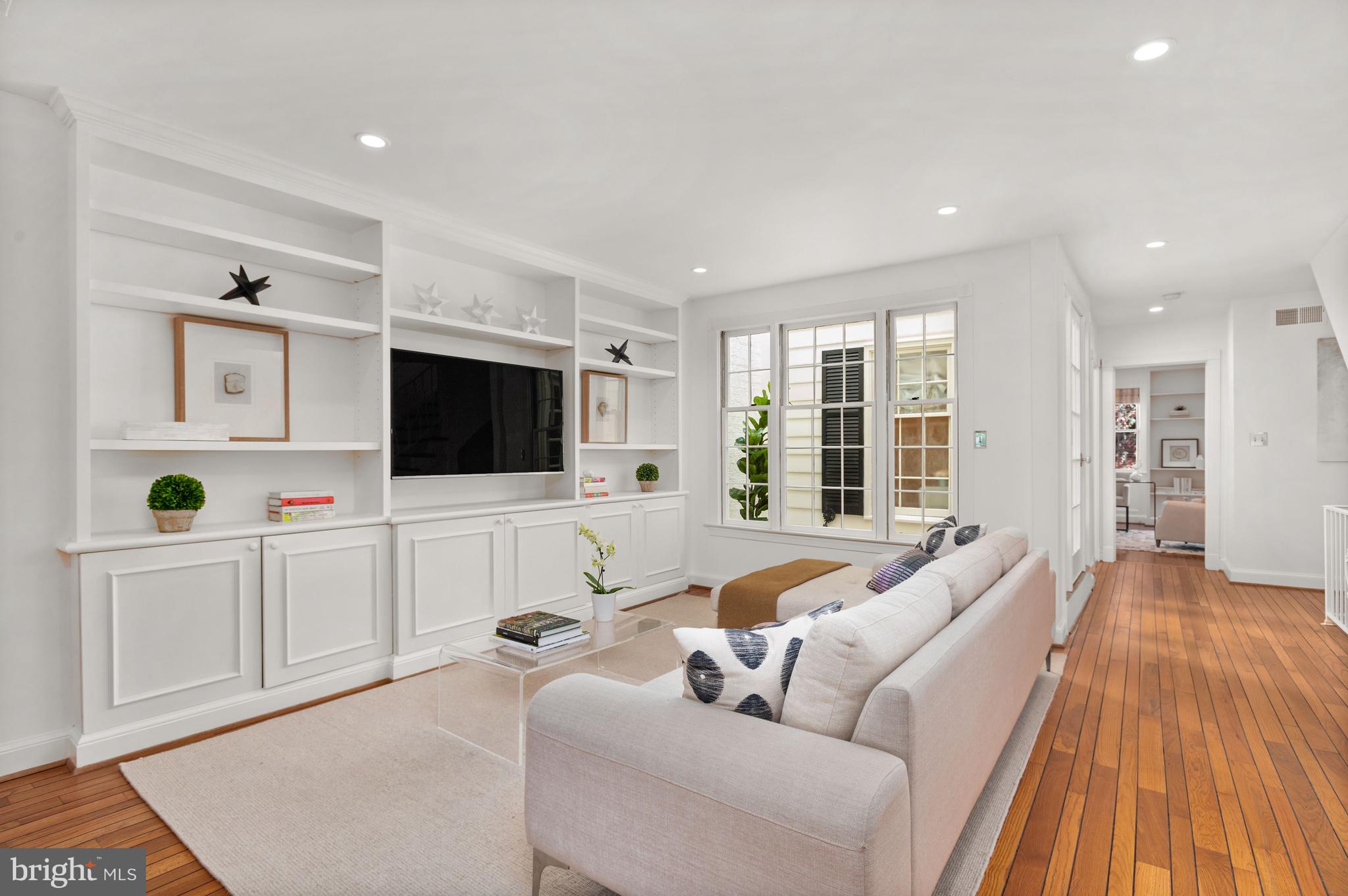 GEORGETOWN - Residential