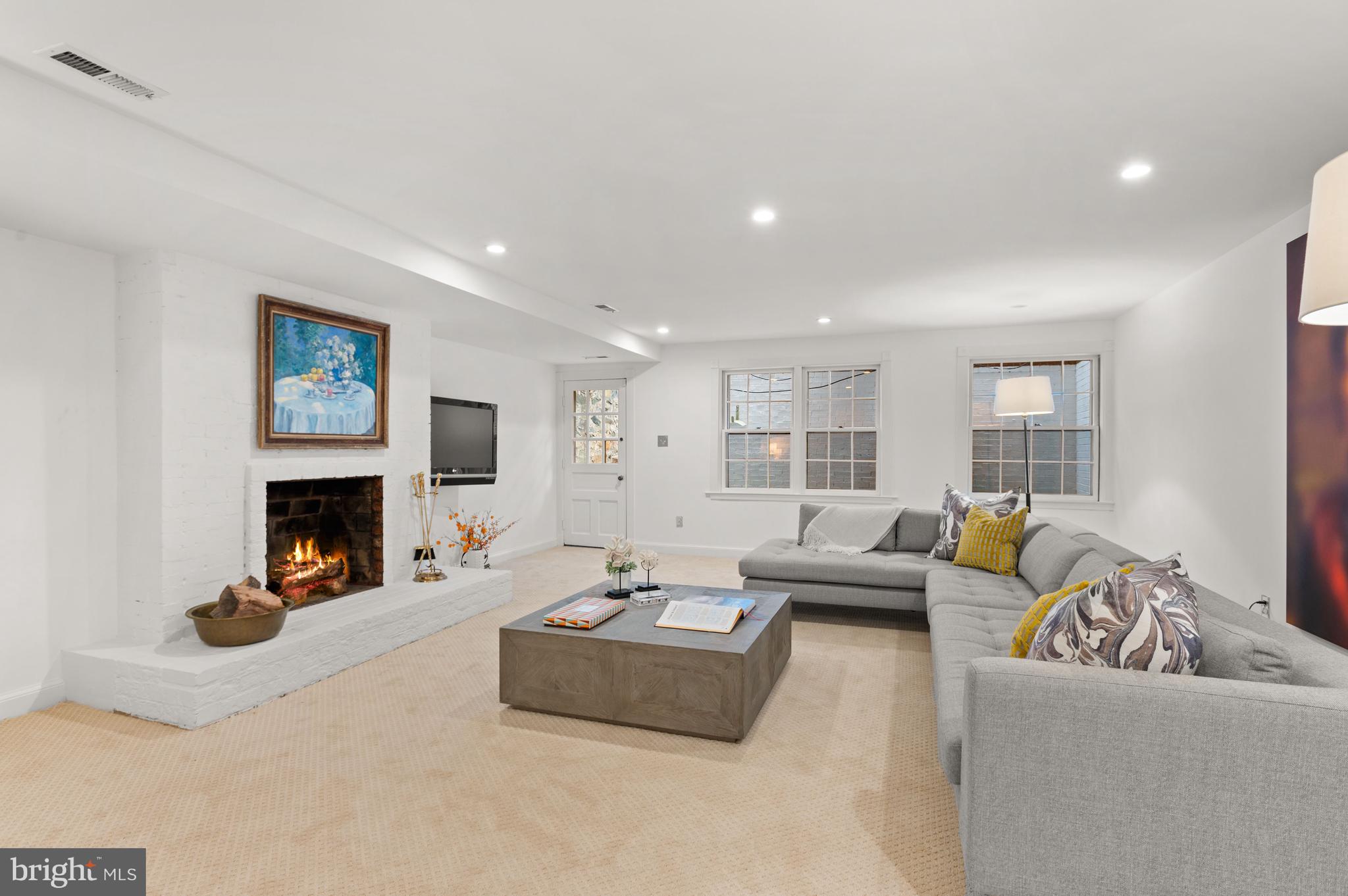 GEORGETOWN - Residential