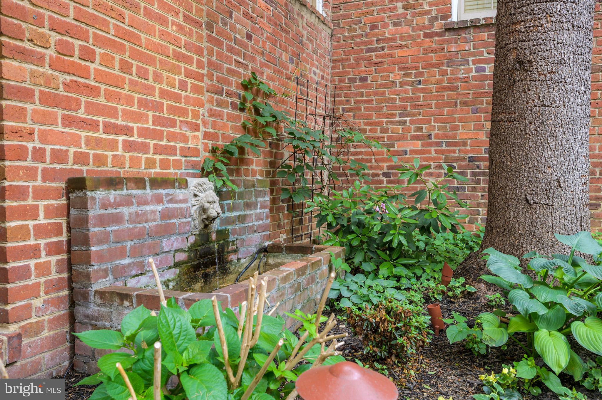 GEORGETOWN - Residential
