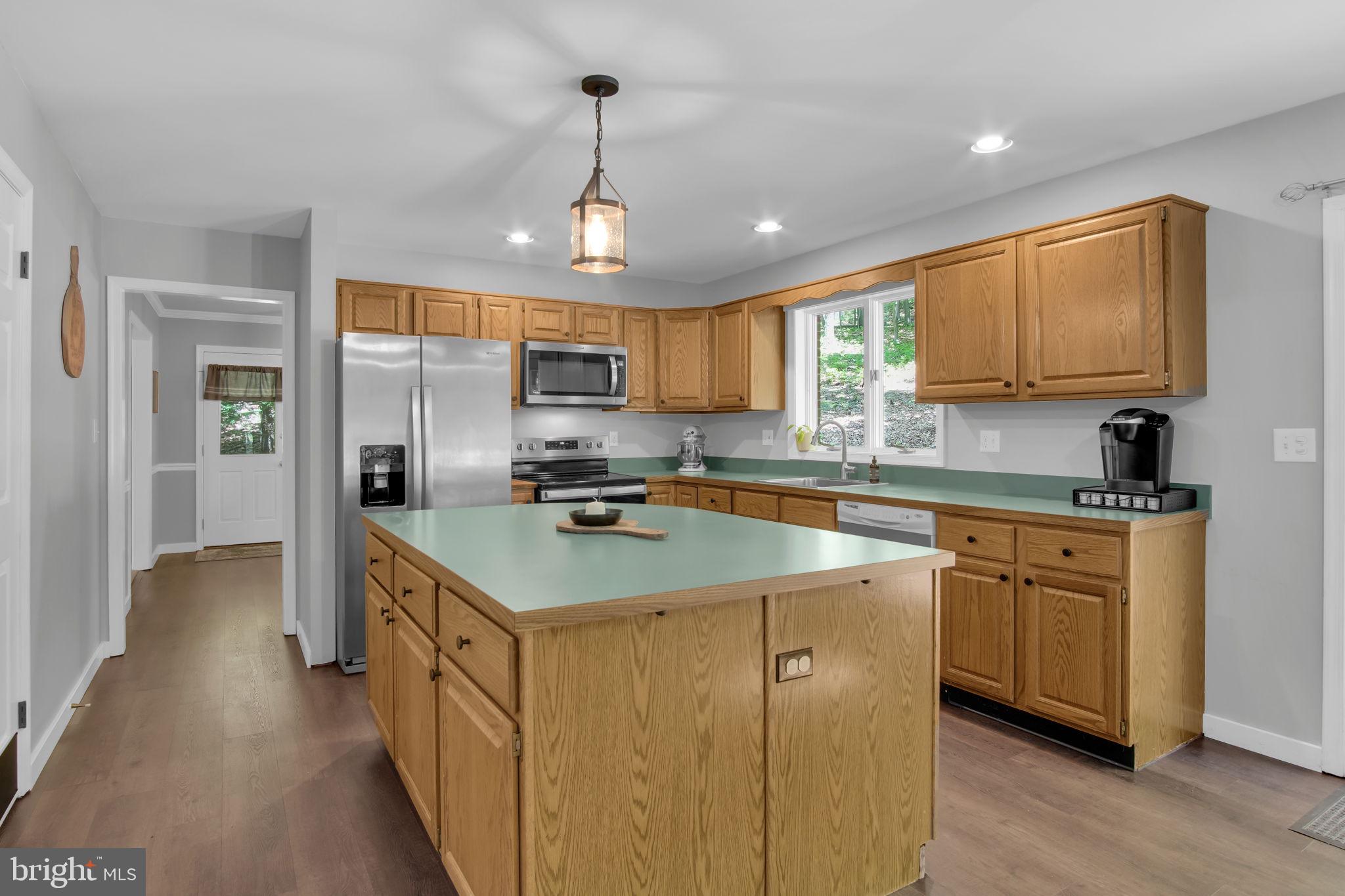WHITE ROCK ACRES - Residential