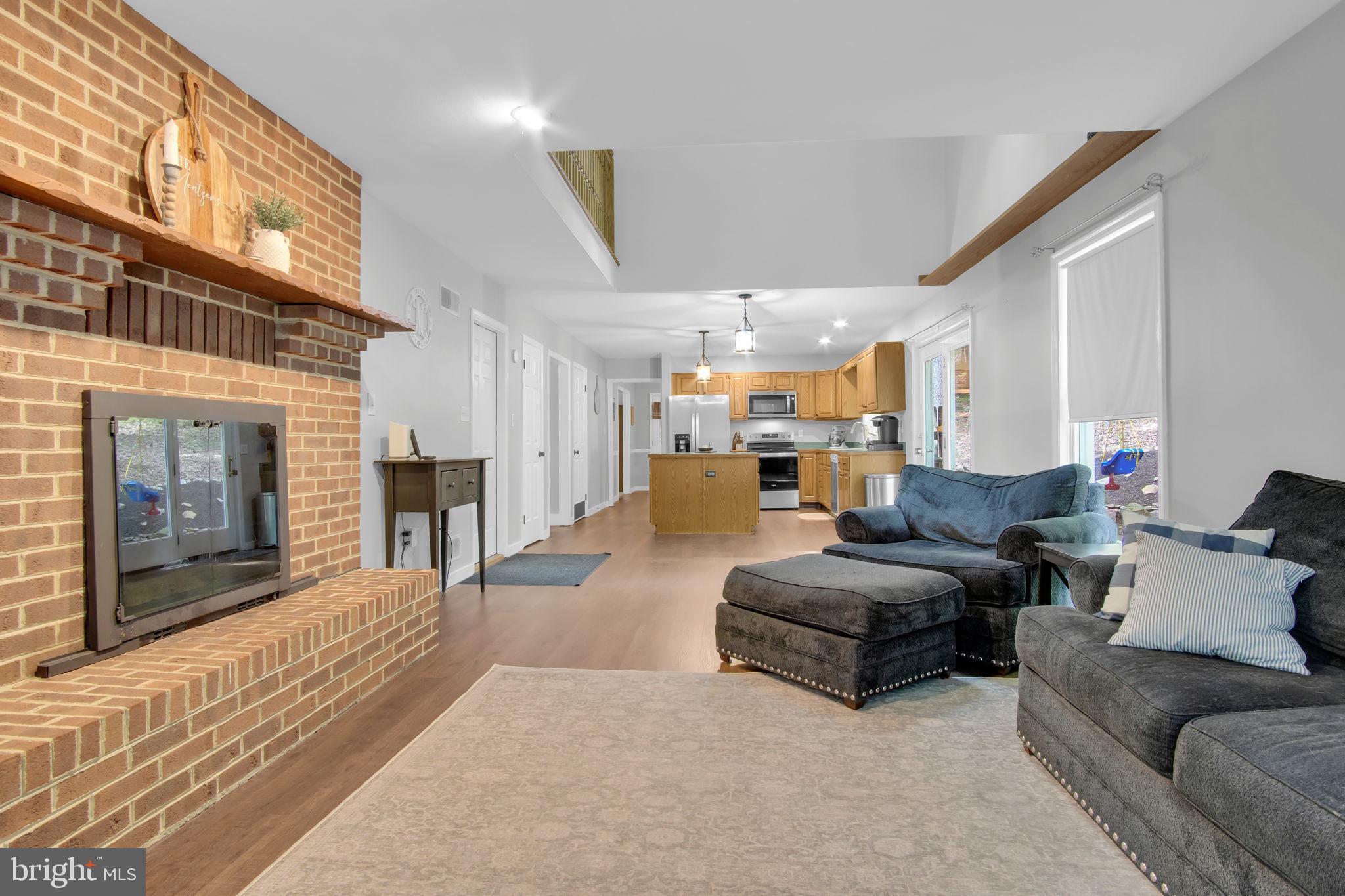 WHITE ROCK ACRES - Residential