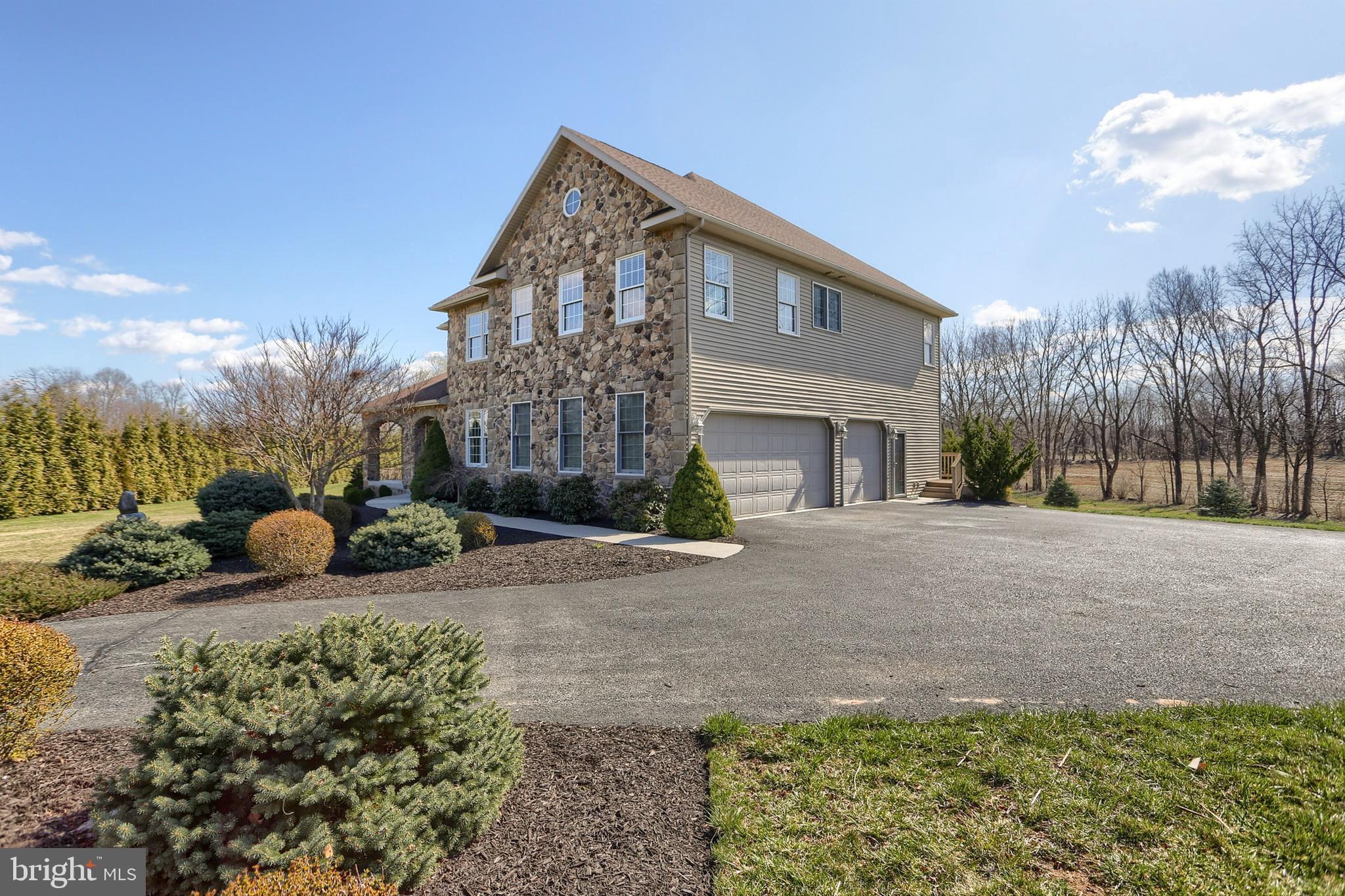 RIDGE ESTATES - Residential