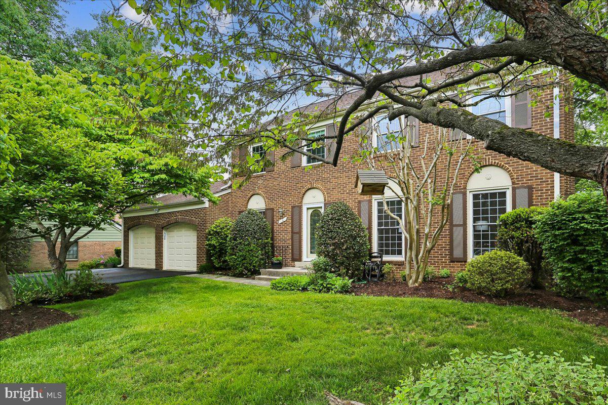 EAST GATE OF POTOMAC - Residential