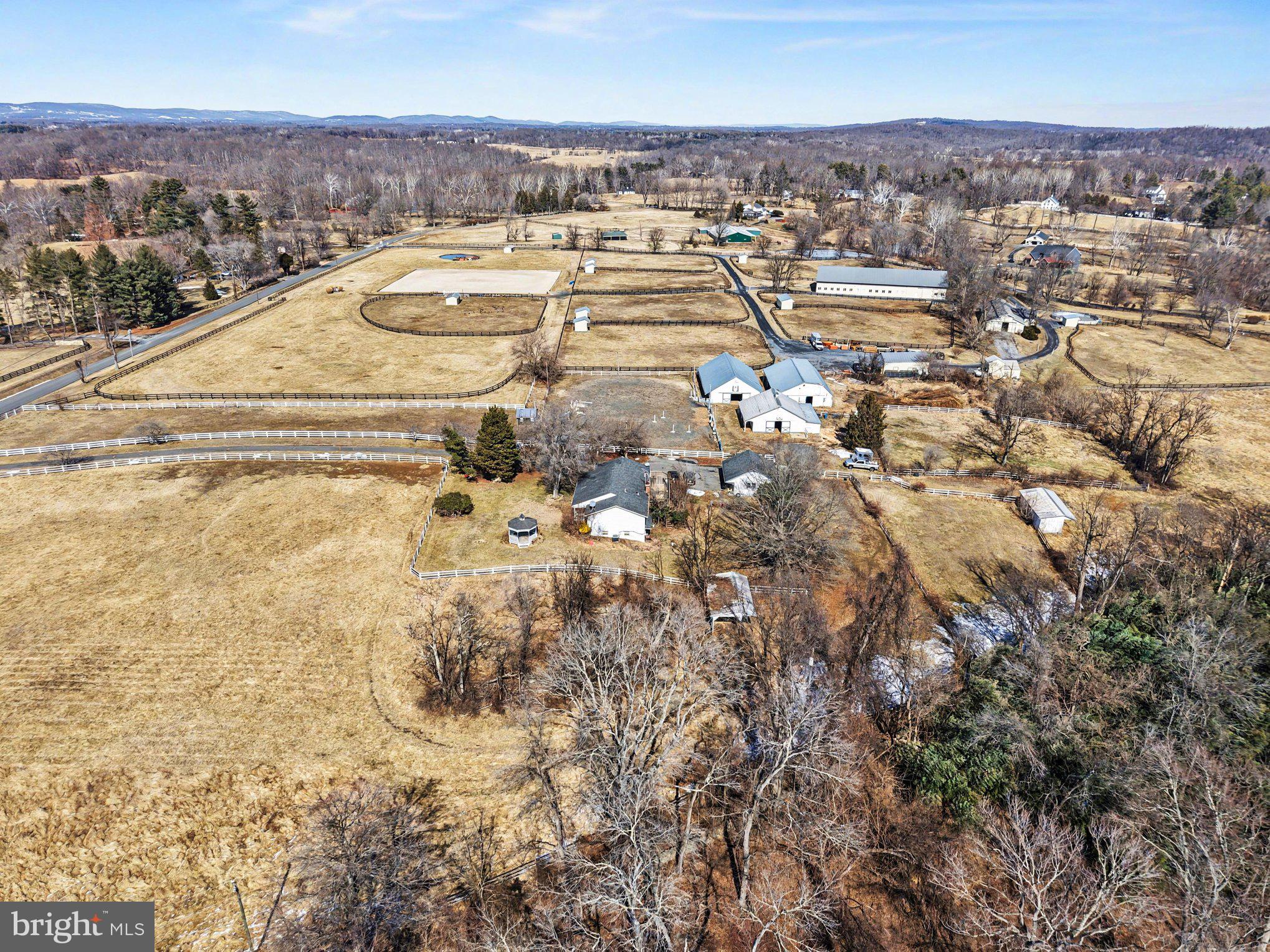 MOUNTVILLE - Residential
