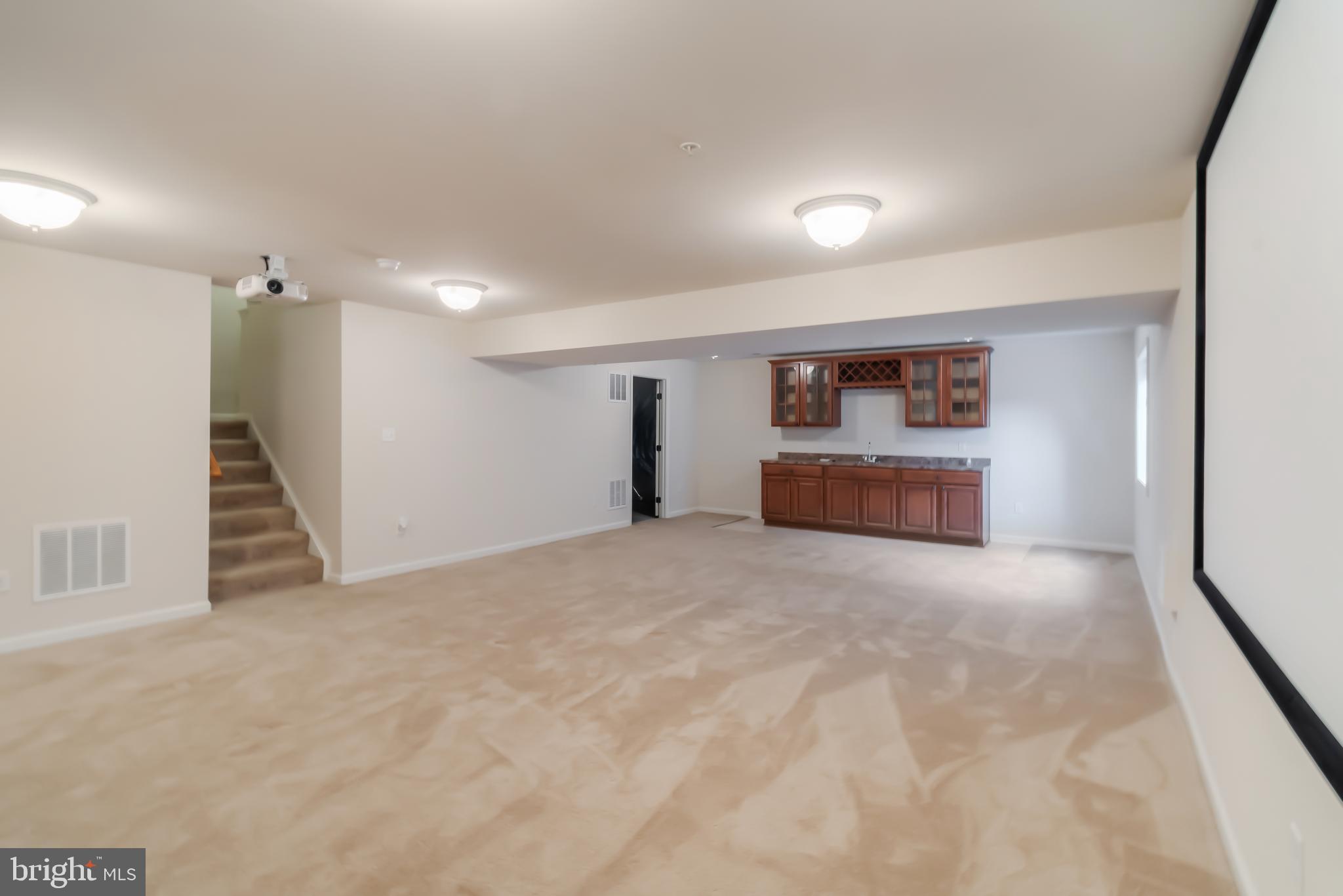 VILLAGE OF MEADOW CREEK - Residential