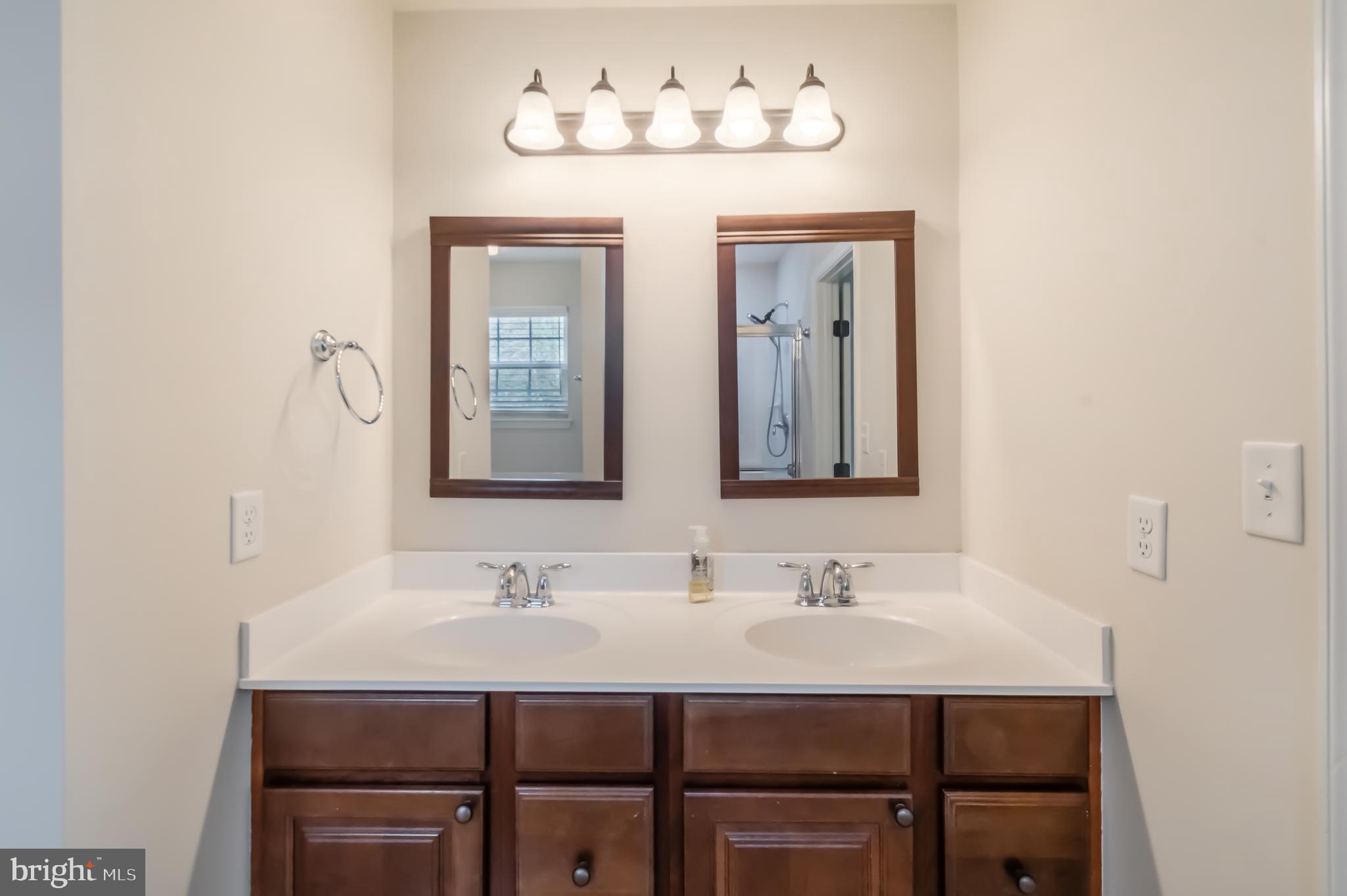 VILLAGE OF MEADOW CREEK - Residential