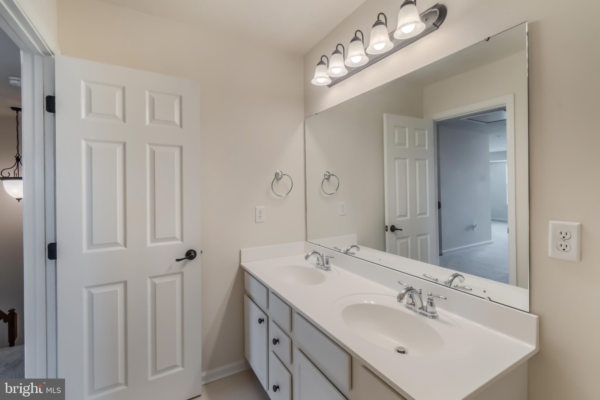 VILLAGE OF MEADOW CREEK - Residential