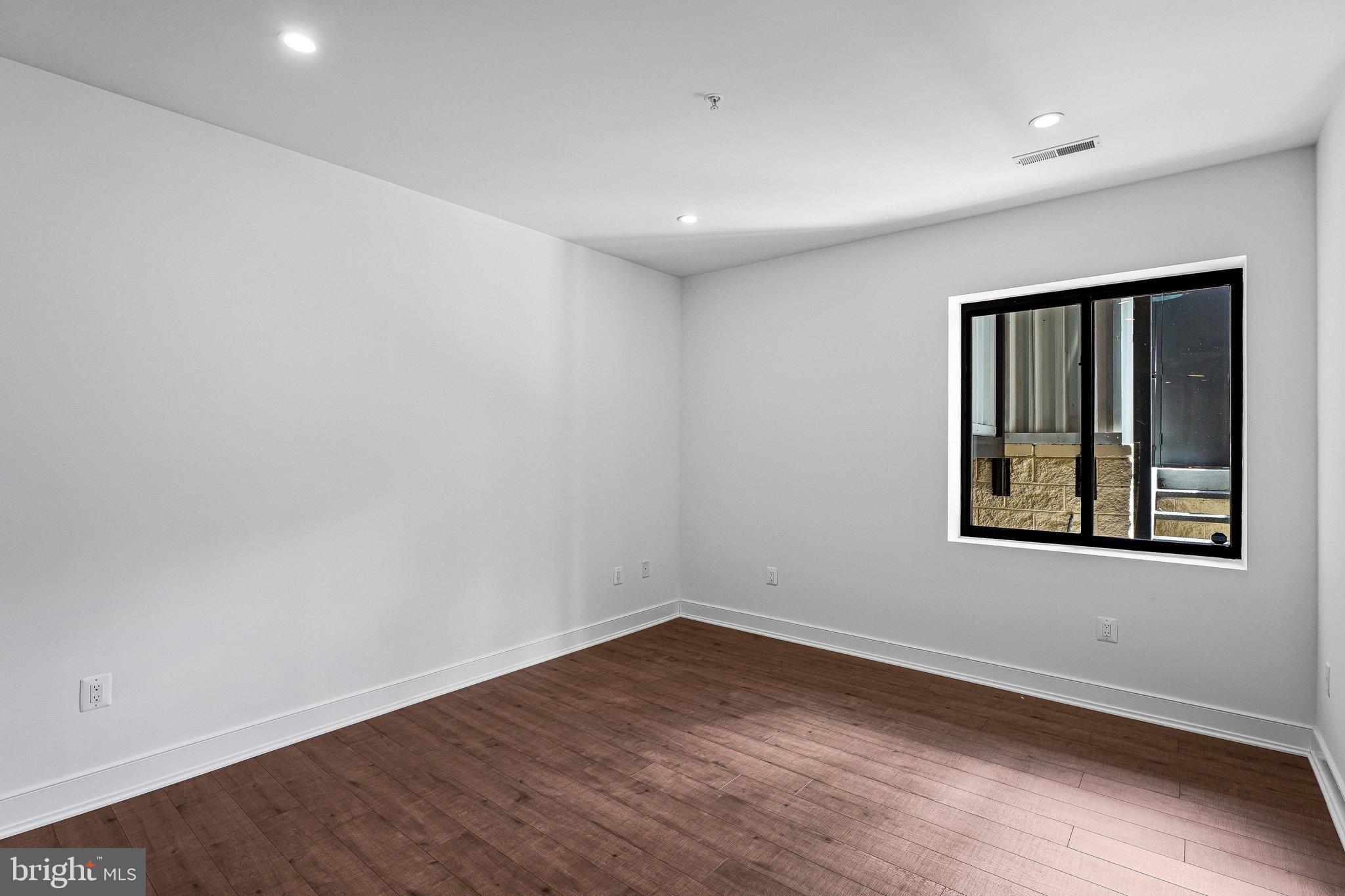 U STREET CORRIDOR - Residential