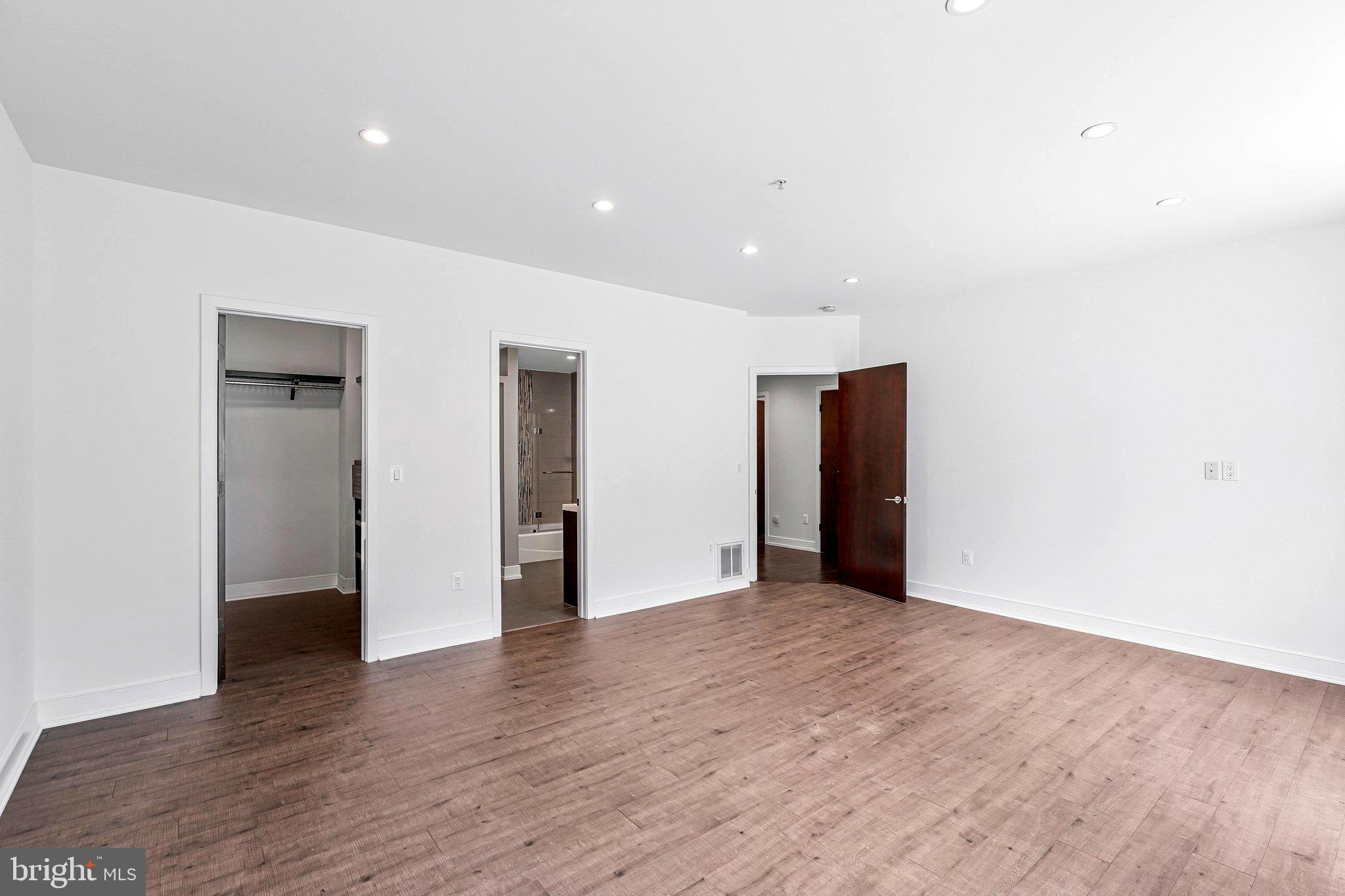 U STREET CORRIDOR - Residential