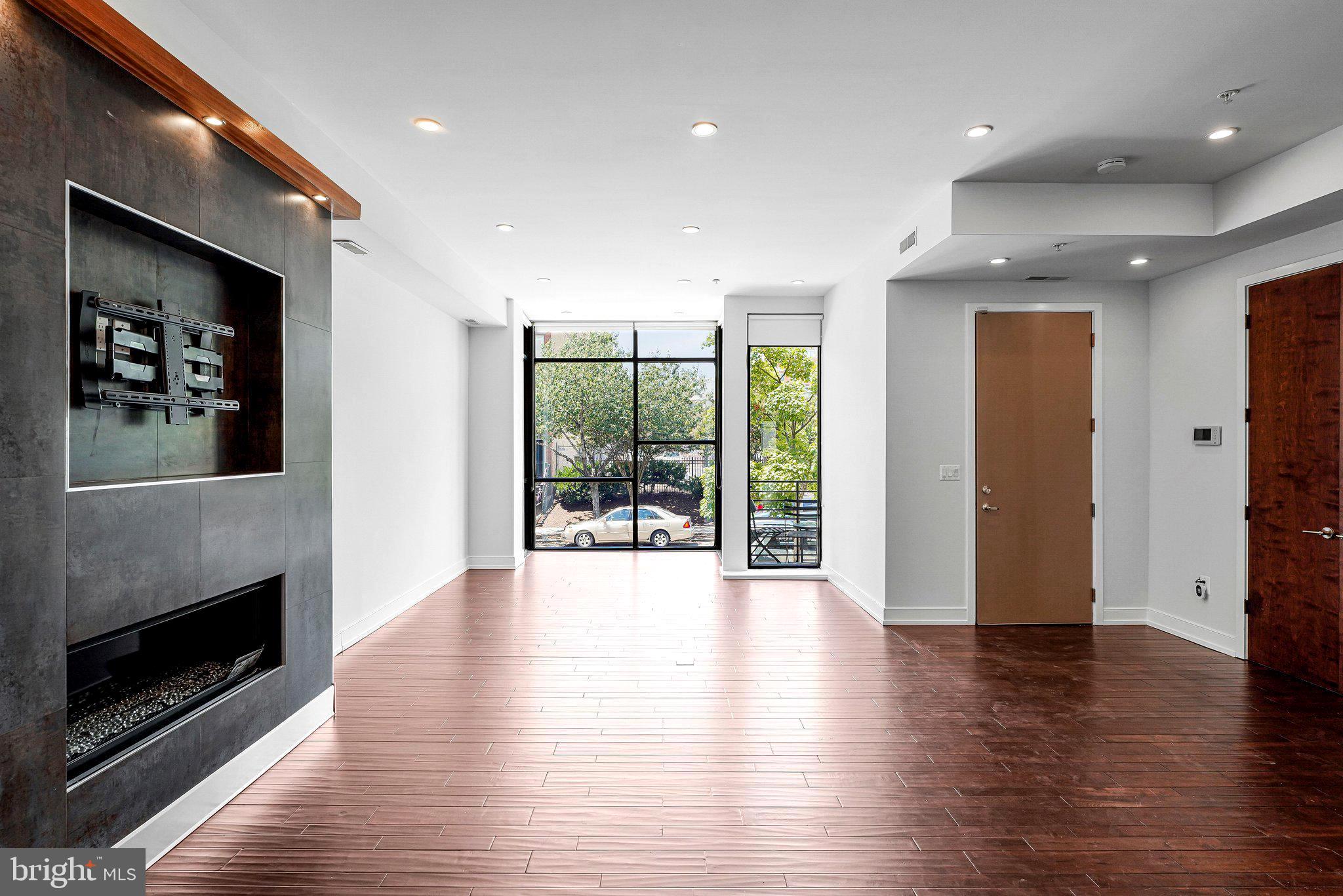 U STREET CORRIDOR - Residential