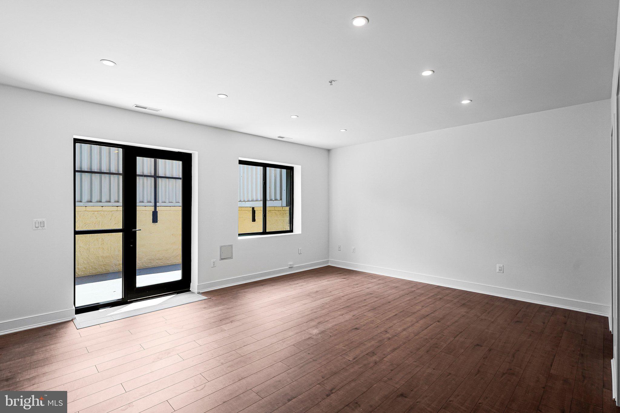 U STREET CORRIDOR - Residential