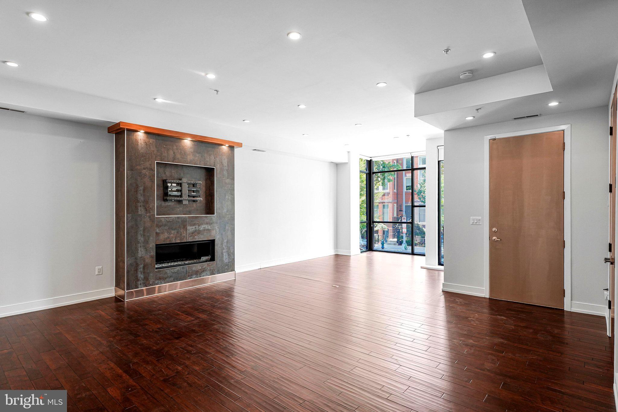 U STREET CORRIDOR - Residential