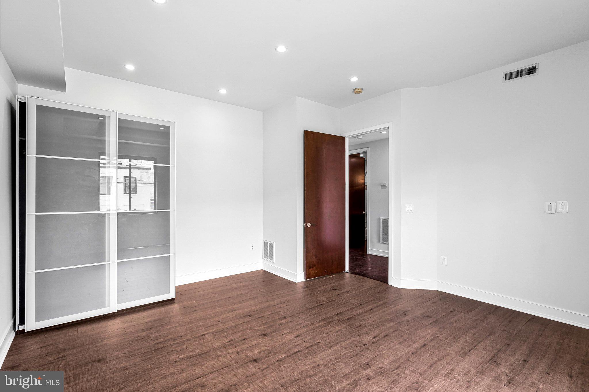 U STREET CORRIDOR - Residential