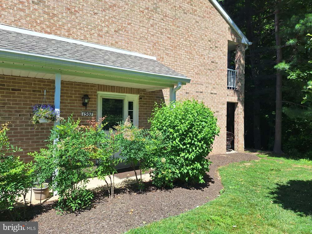 One of the nicest locations in Valley Glen, right on the water. Private entrance extremely quiet. Available Soon.