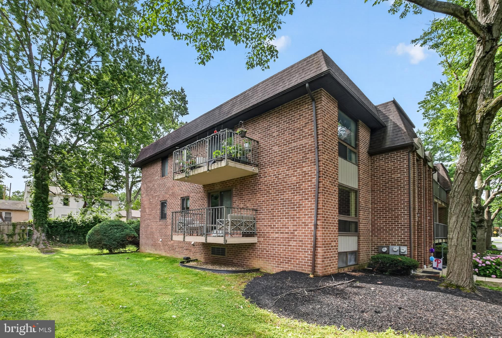 DANBURY VILLAGE - Residential
