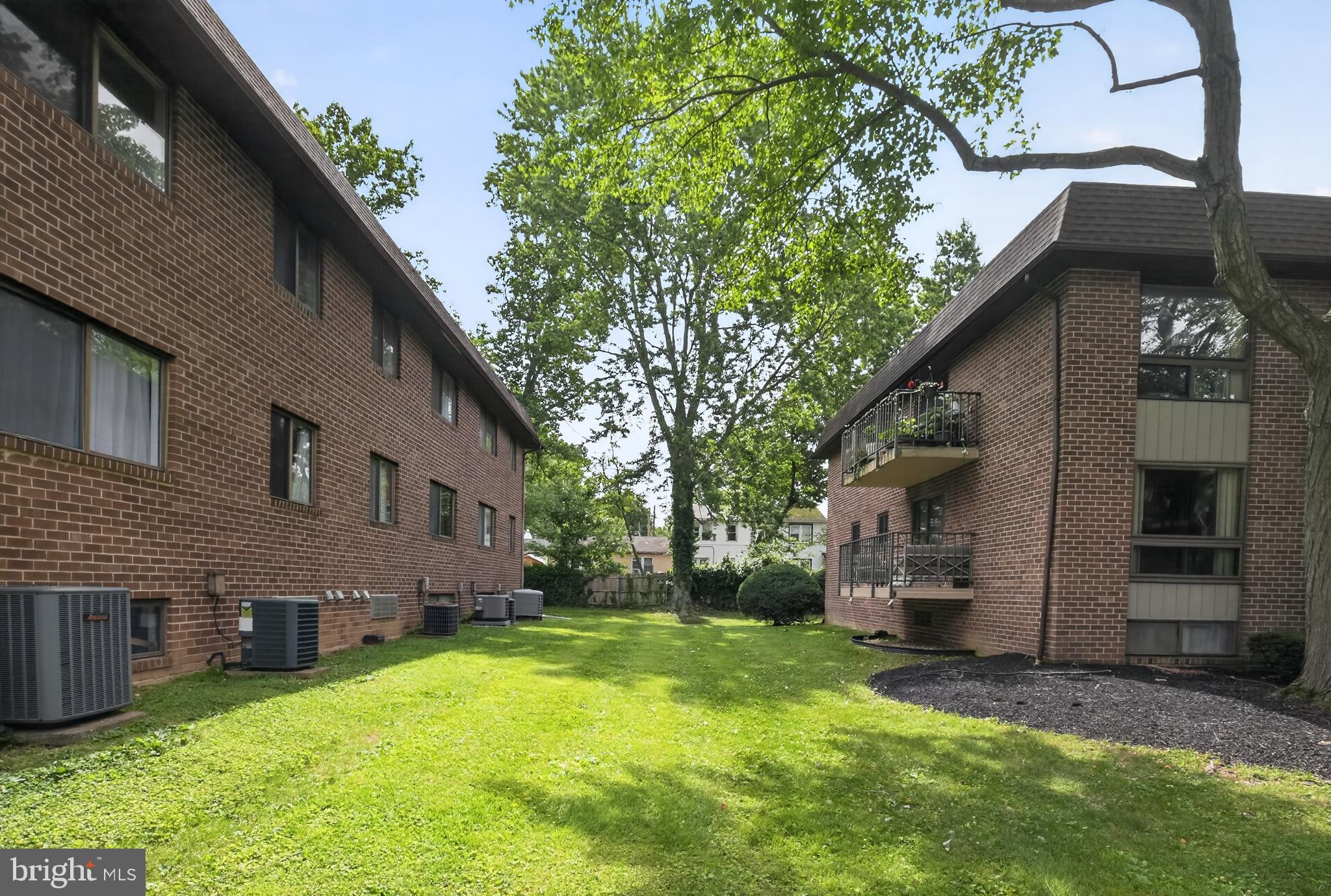 DANBURY VILLAGE - Residential