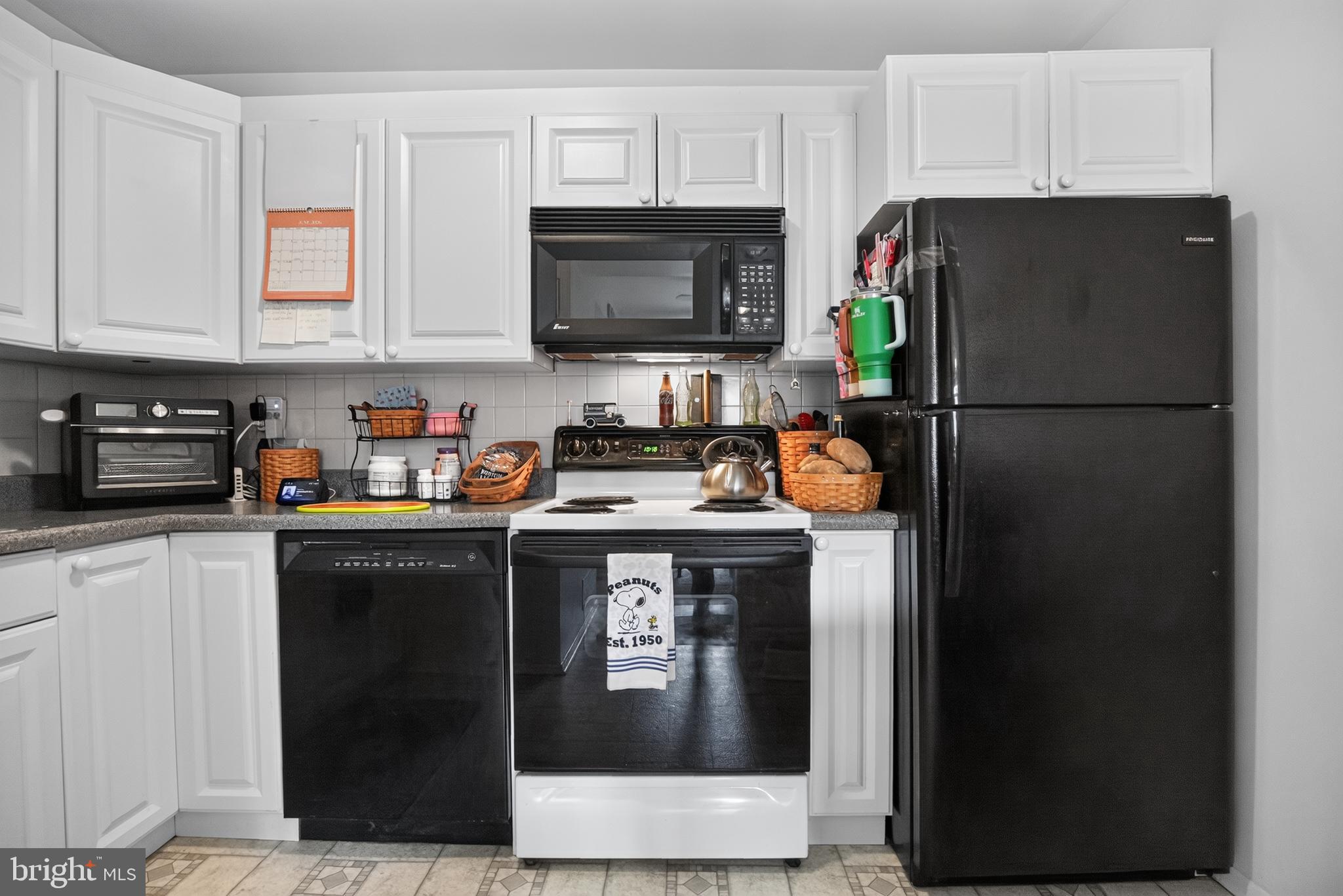 DANBURY VILLAGE - Residential