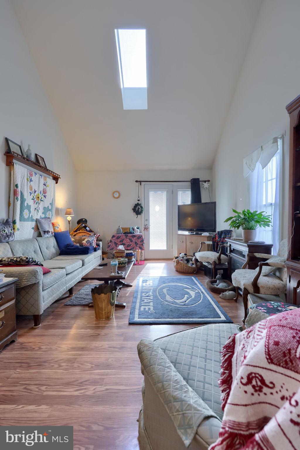SUMMIT HILLS - Residential