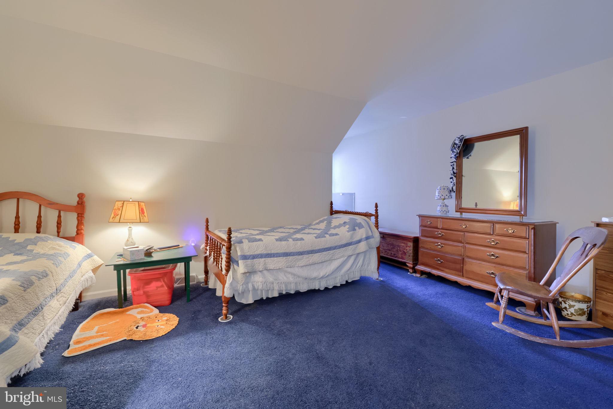 SUMMIT HILLS - Residential
