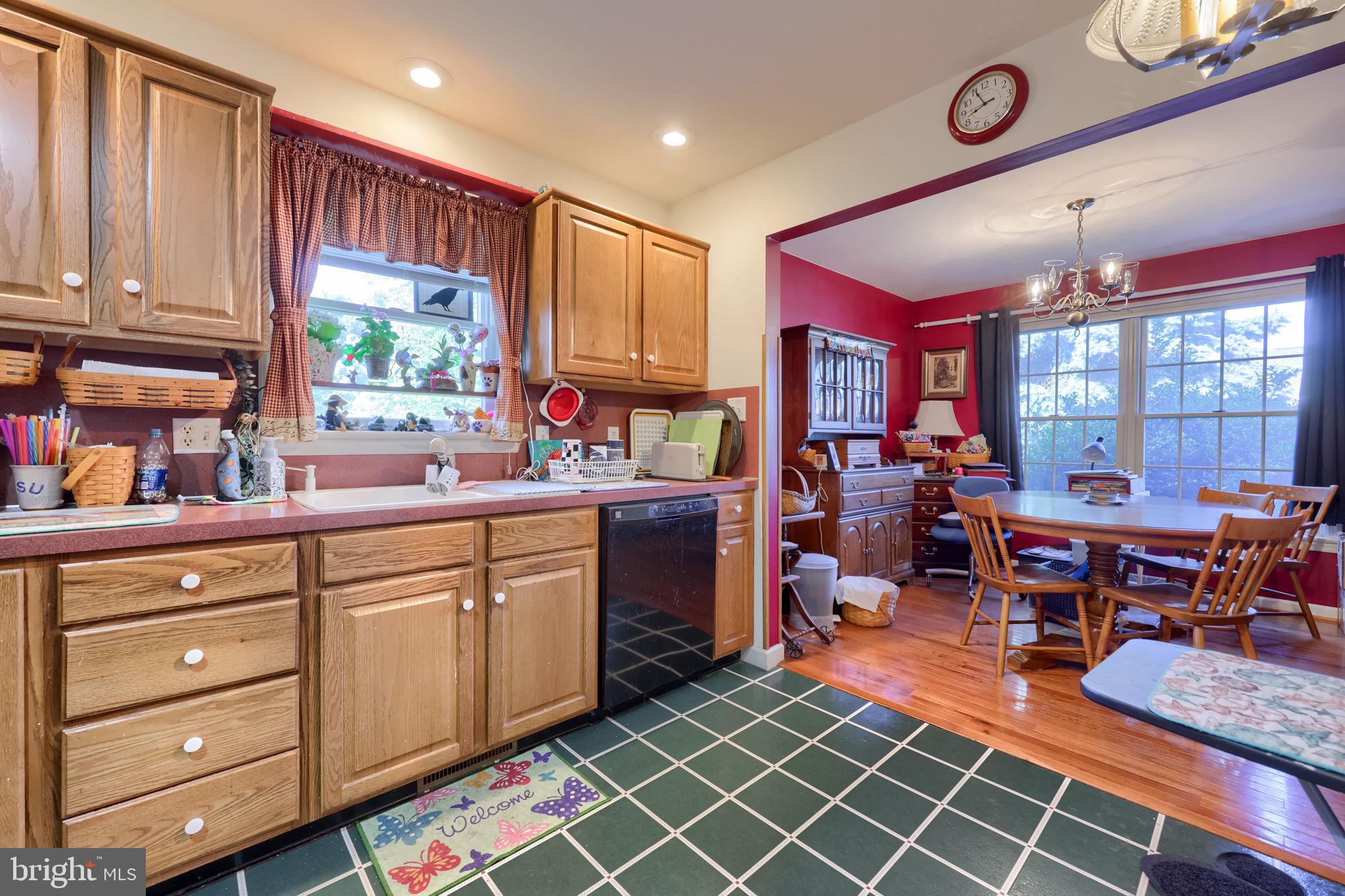 SUMMIT HILLS - Residential