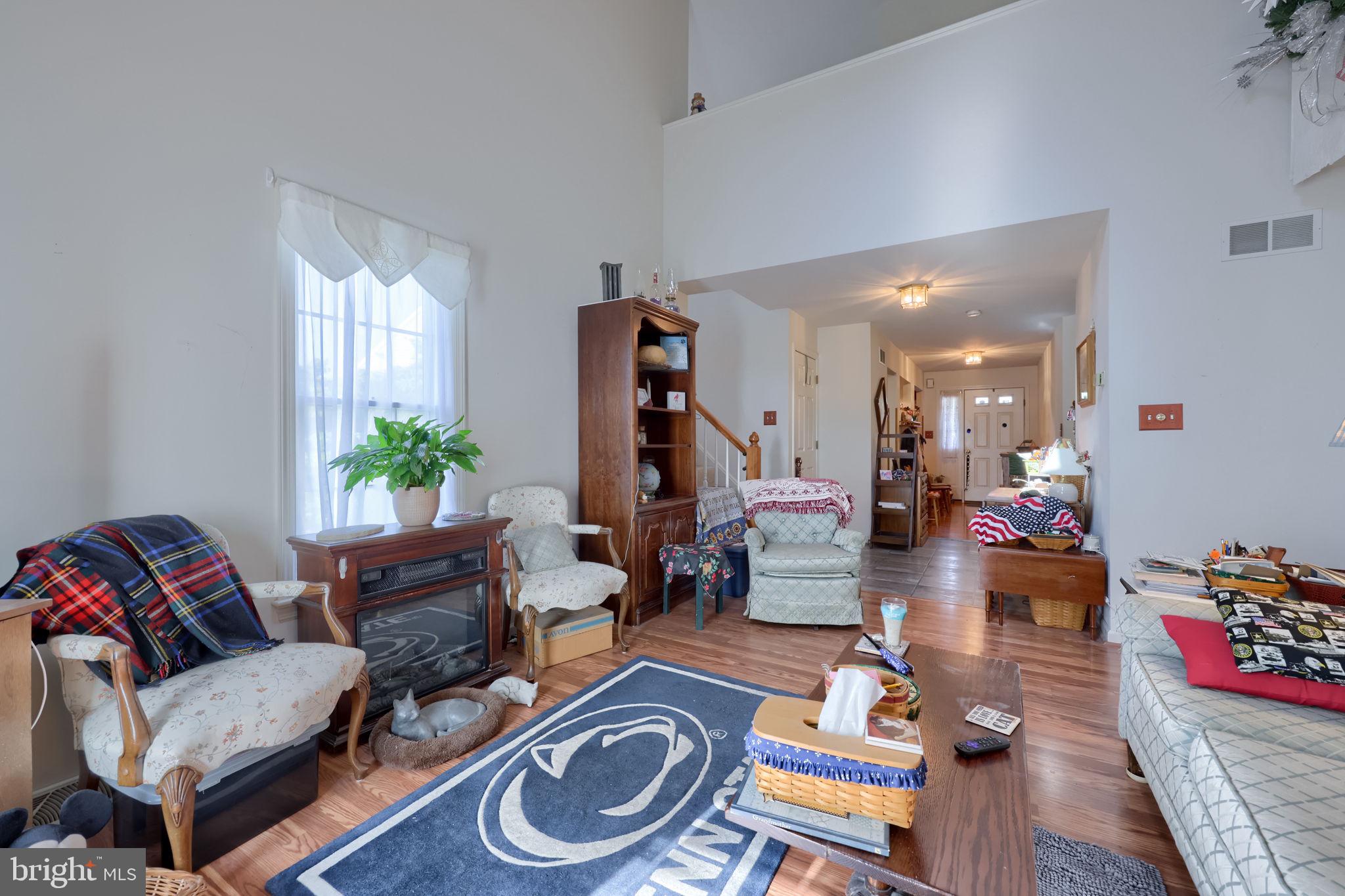 SUMMIT HILLS - Residential
