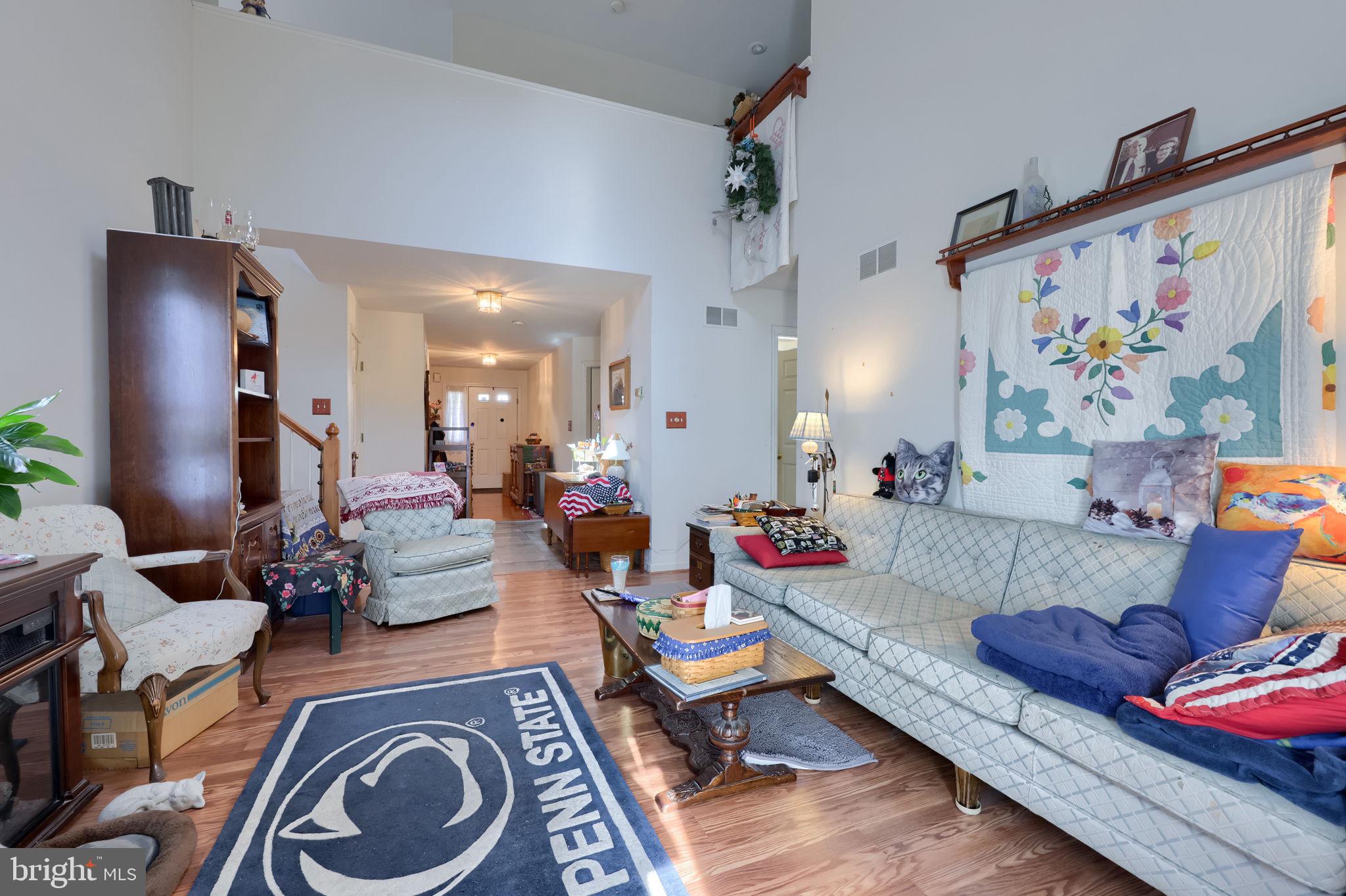 SUMMIT HILLS - Residential