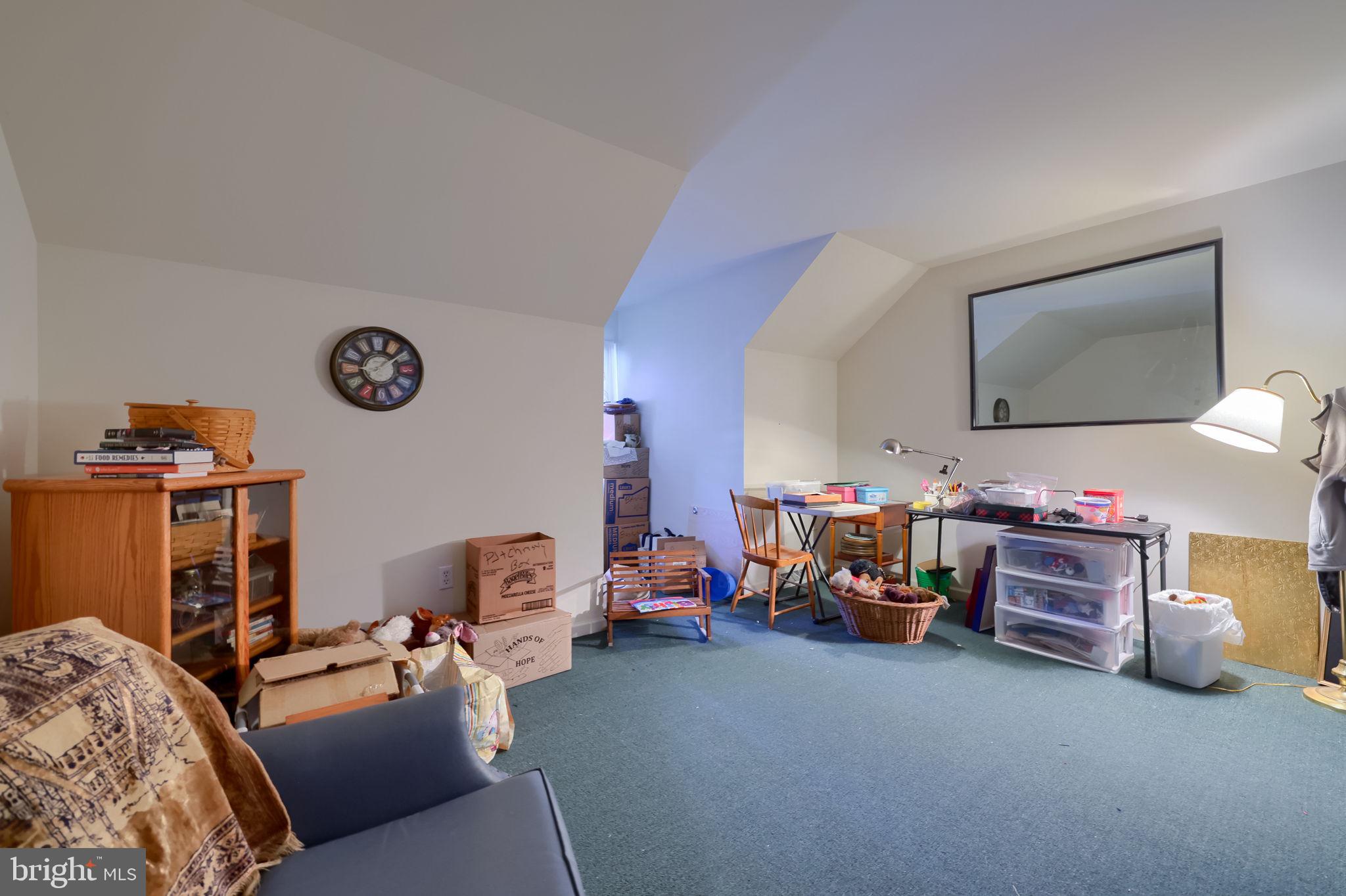 SUMMIT HILLS - Residential