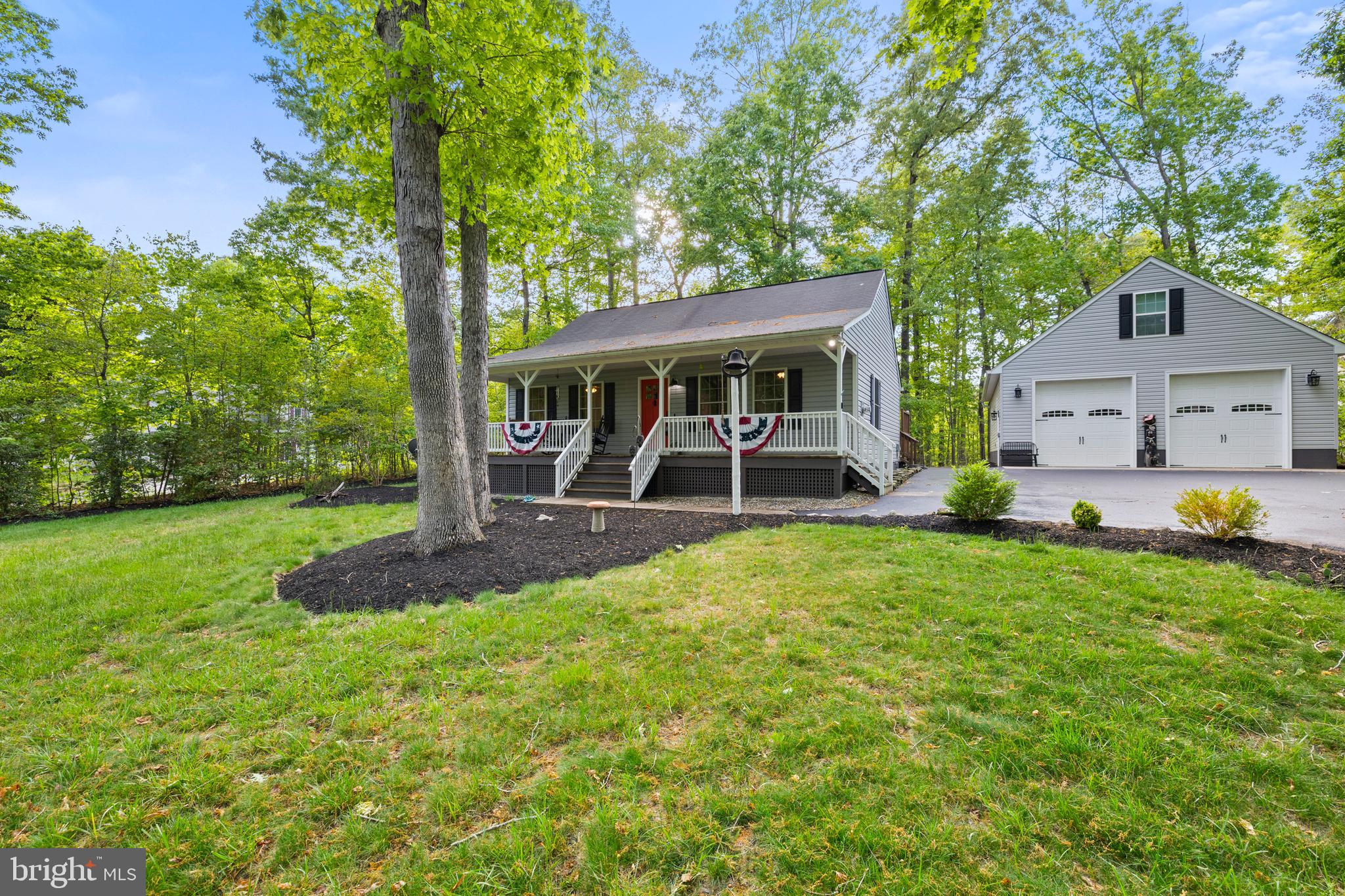 SHOREWOOD - Residential