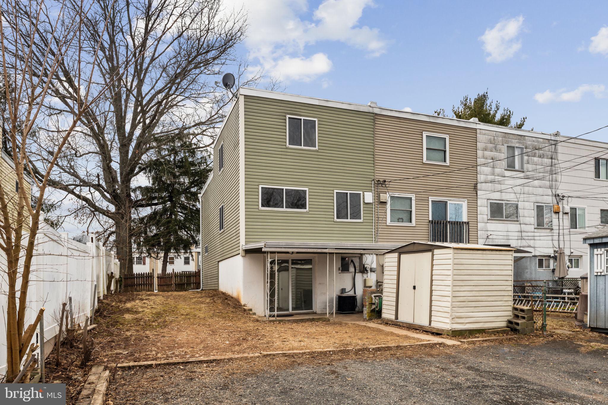WEDGEWOOD - Residential