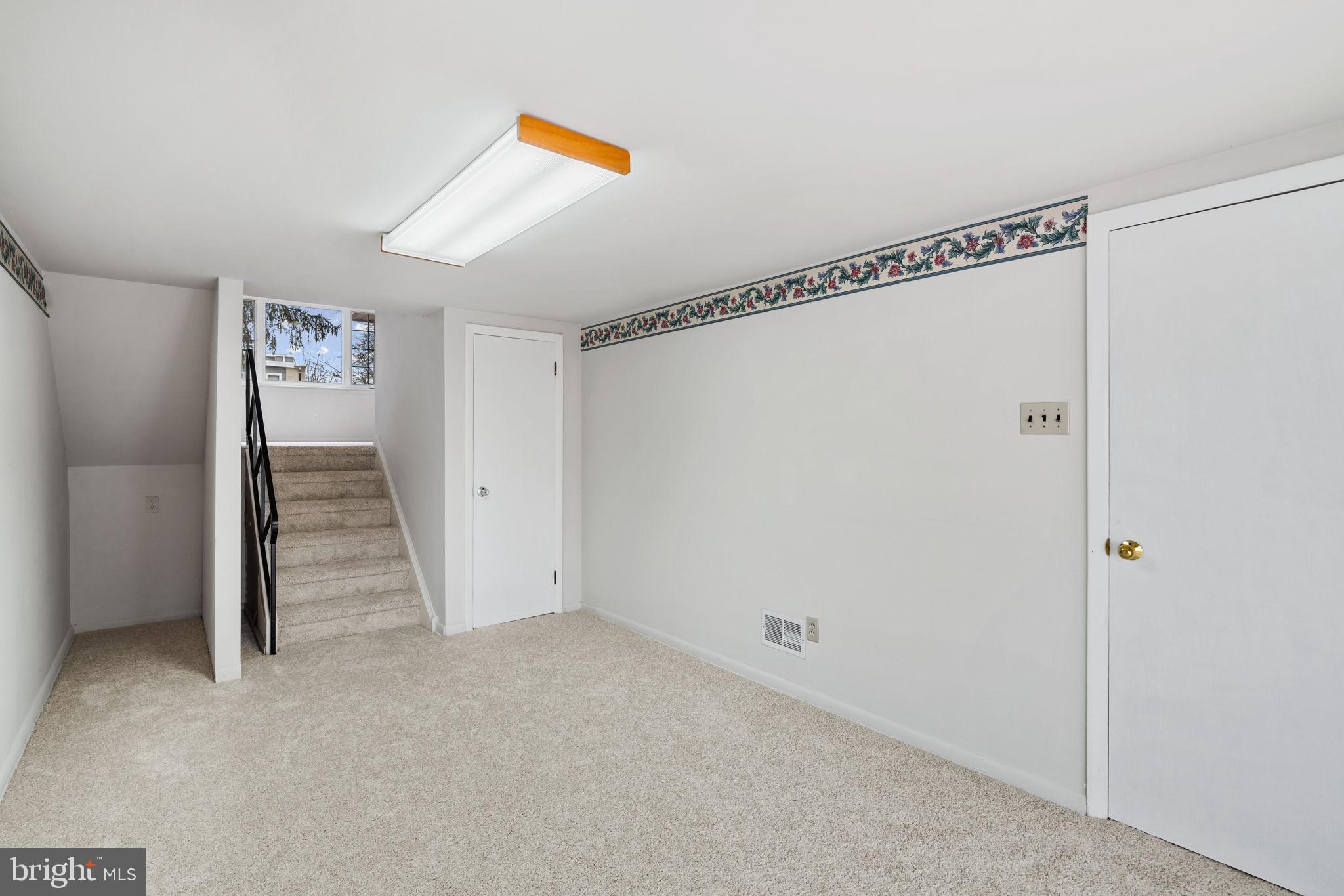 WEDGEWOOD - Residential